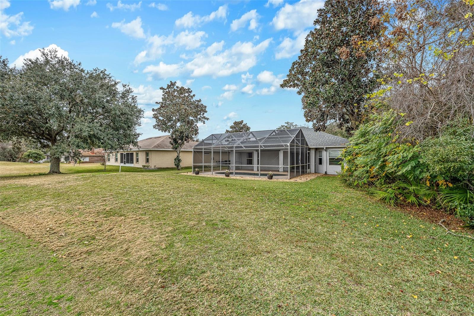 PINE LAKES - Residential