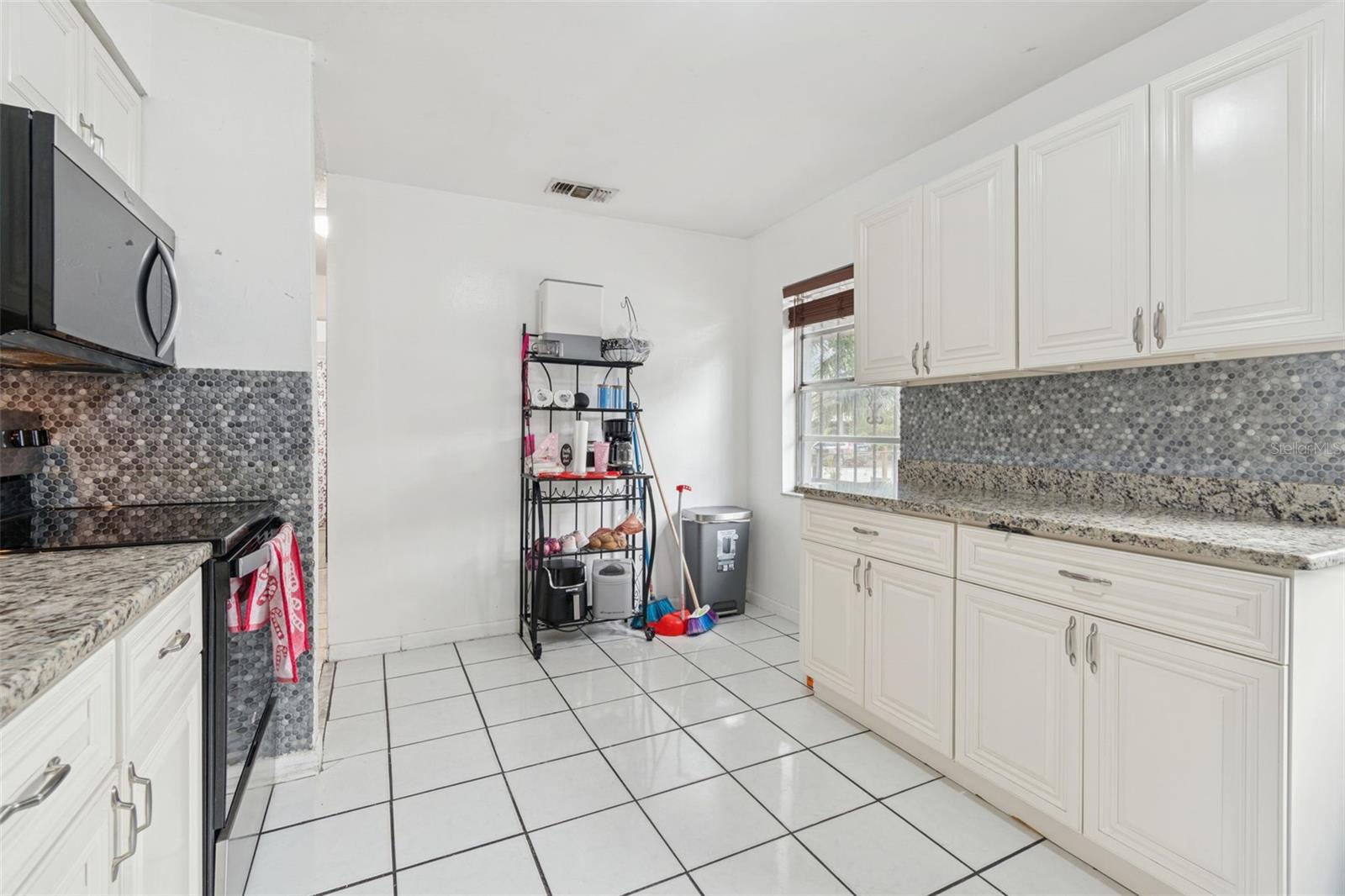 BELLMONT HEIGHTS - Residential