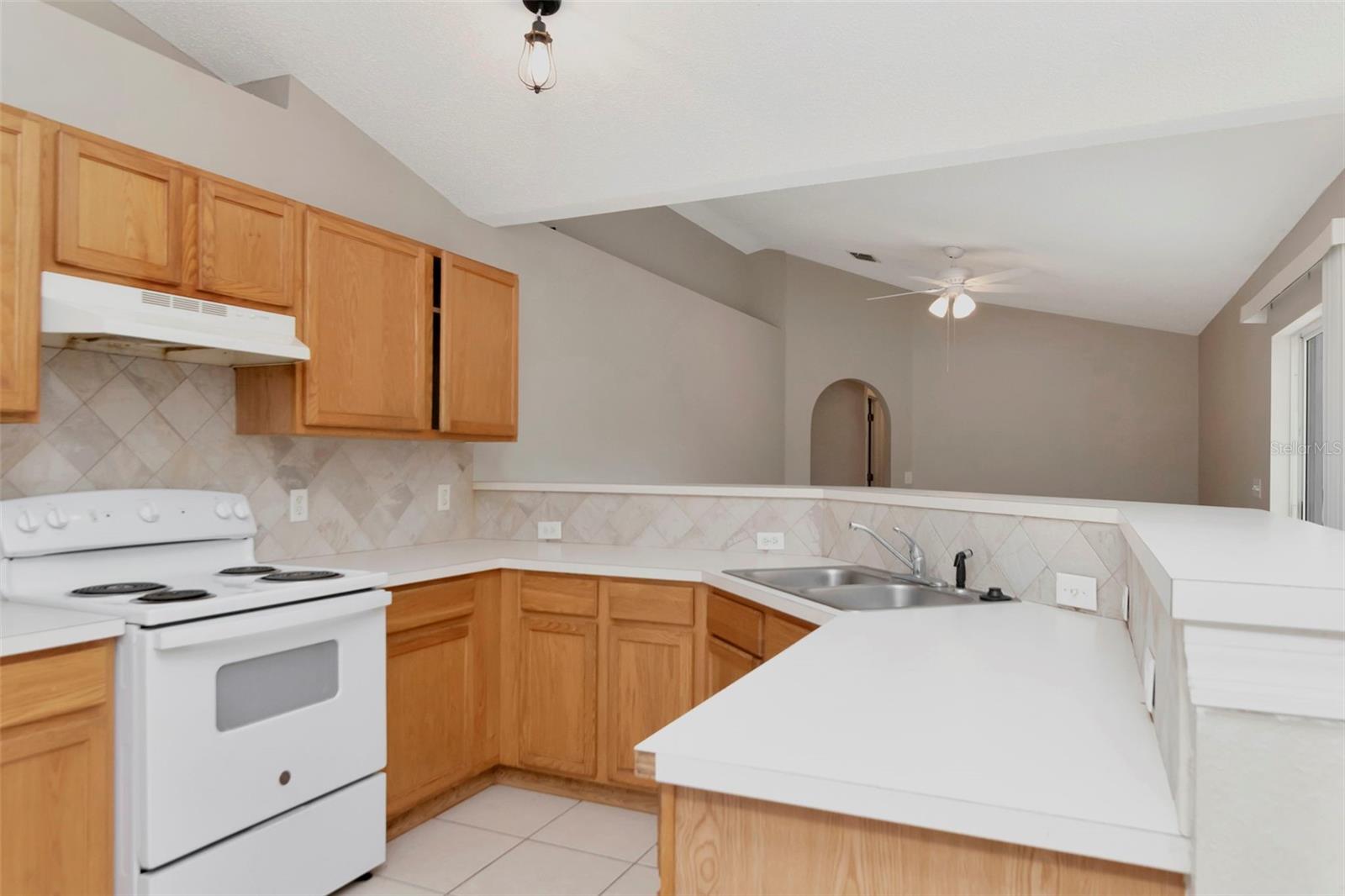 SPRING HILL - Residential