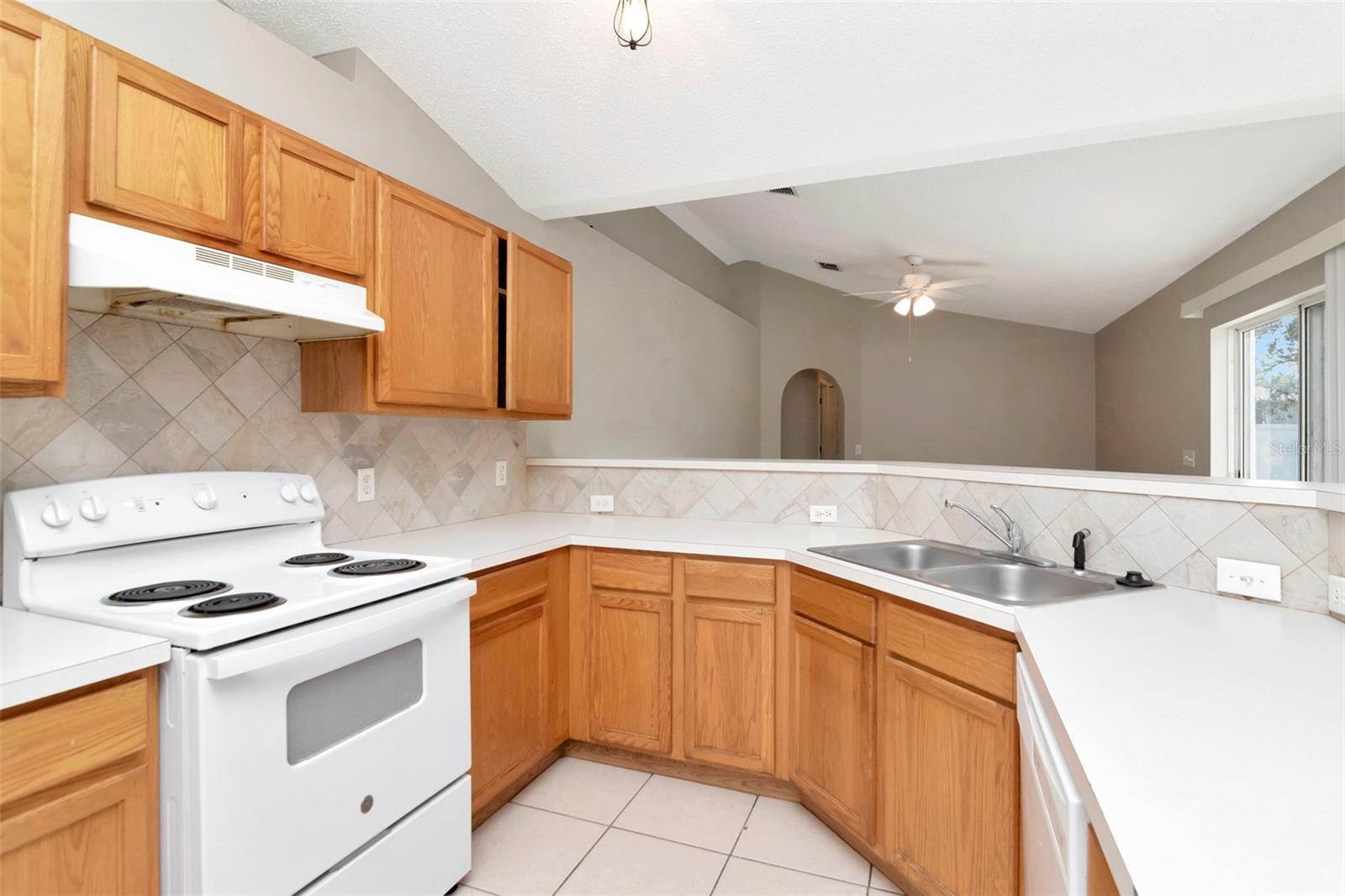 SPRING HILL - Residential