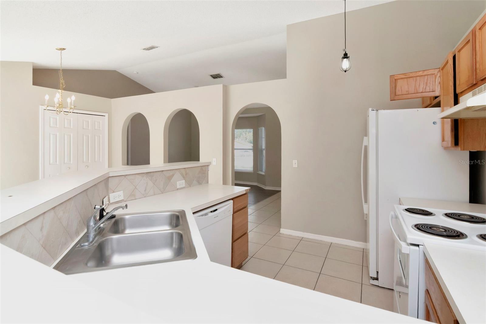 SPRING HILL - Residential