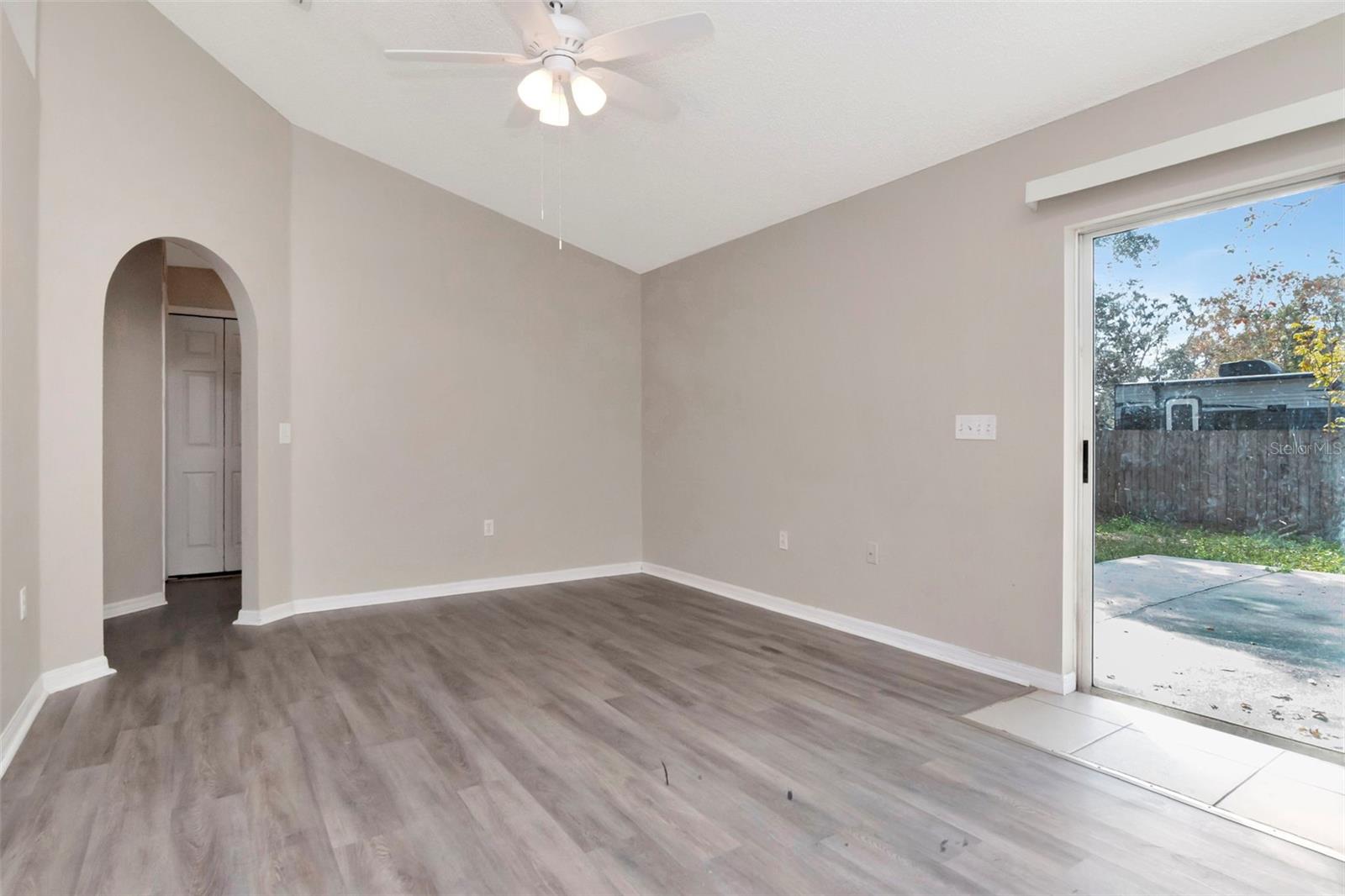 SPRING HILL - Residential