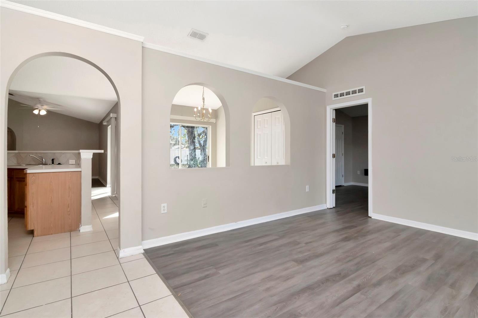 SPRING HILL - Residential