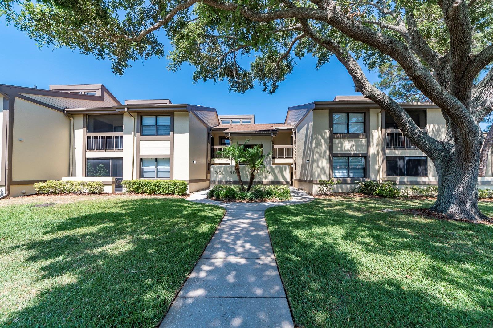 Now availbe for the winter season due to a cancellation- This unit usally rents a year in advance. Unit is also available for long term lease at a reduced rate.
Why settle for a typical apartment when you can experience luxury living in a fully furnished waterfront condominium, nestled in the desired gated community of Eastlake Woodlands – Woodlake Run? Available December 1, 2025 this spacious and beautifully updated first-floor condo includesoffers two bedrooms, two bathrooms, and stunning lake views right in your backyard. Nearly all utilities are included—even cable and Wi-Fi. Step inside to discover a bright, coastal-inspired living space featuring a comfortable leather sofa, a 40-inch high-definition smart TV, and serene water views from nearly every room. The deluxe kitchen is fully stocked with newer appliances, updated kitchenware, and generous cabinetry, flowing into an elegant dining area with a modern dining set. The master suite offers a king-size bed, a spacious walk-in closet, and peaceful lake views, complemented by stylish furnishings and cozy linens. The master bath features a large vanity and tub/shower combo, while the second bathroom, located near the second bedroom, includes a large vanity and a walk-in shower. For added convenience, the unit also features a full-size in-home washer and dryer. Enjoy your morning coffee or evening wine on the large screened-in porch, fully furnished and overlooking the tranquil lake—perfect for relaxing and unwinding. Reserved parking is located directly in front of the unit, with plenty of guest parking nearby. Just steps from your front door, you’ll find a heated community pool for year-round enjoyment.
Set within a scenic community surrounded by homes ranging from $600,000 to $2 million, this condo offers an incredible lifestyle at an exceptional value. The community is pet-friendly and ideally located just minutes from grocery stores, shopping, dining, the Pinellas Trail, state and county parks, and some of the area’s best beaches. Plus, you're less than 30 minutes from both Tampa International and St. Pete-Clearwater airports, making travel a breeze.
Fully furnished and move-in ready, this condo includes all household essentials—just bring your suitcase. Don’t miss your chance to live in one of the most desirable neighborhoods in the area. Schedule your private showing today and make this serene waterfront retreat your new home.