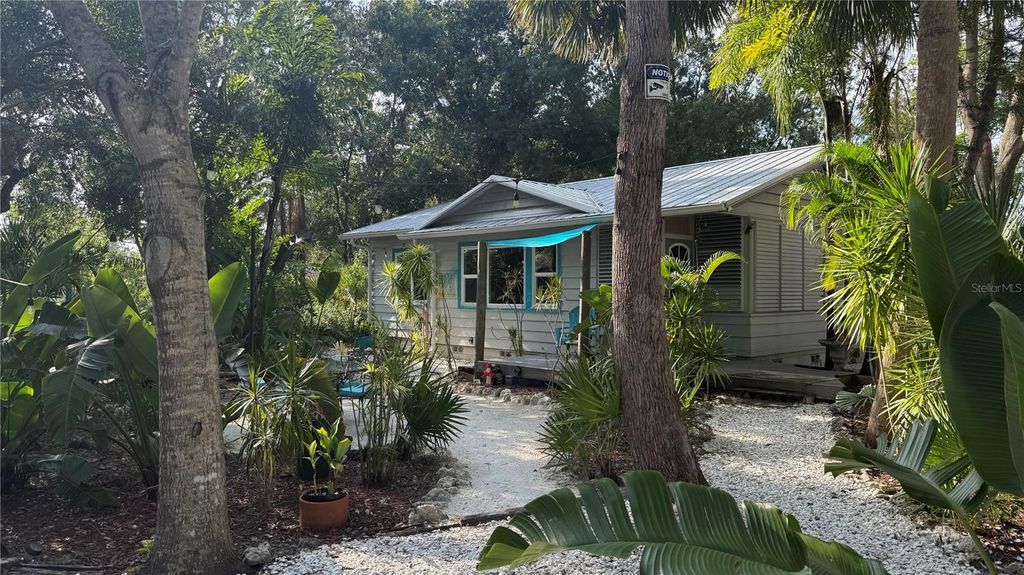 Photo of 919 N Conrad Avenue, Sarasota, FL 34237 (MLS # A4669516)