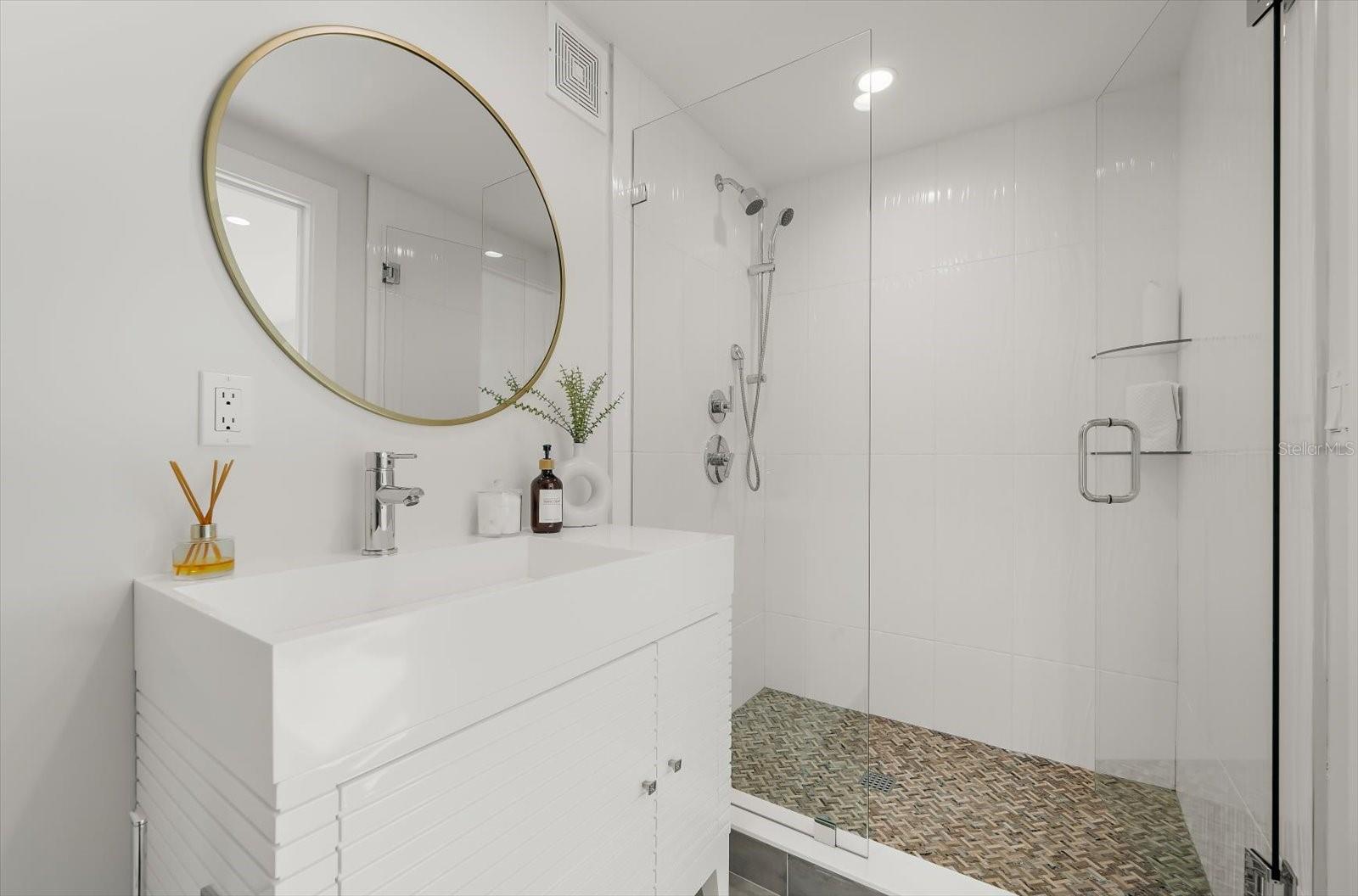 SHORE ACRES FIRST ADD - Residential