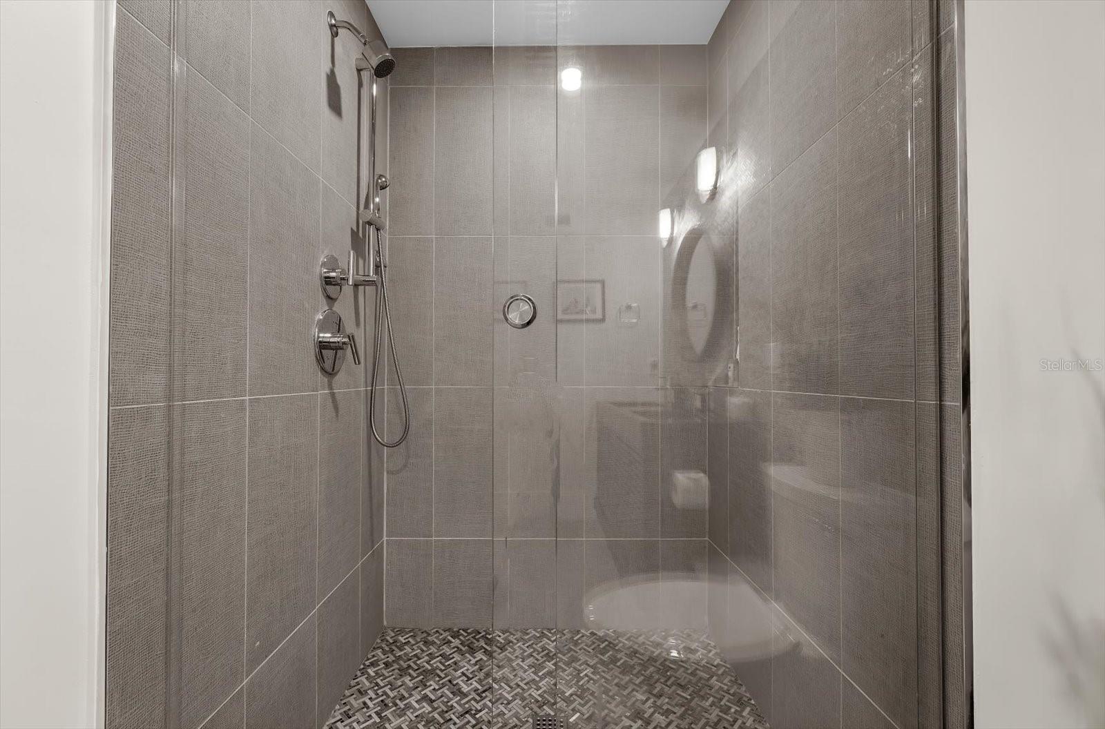 SHORE ACRES FIRST ADD - Residential