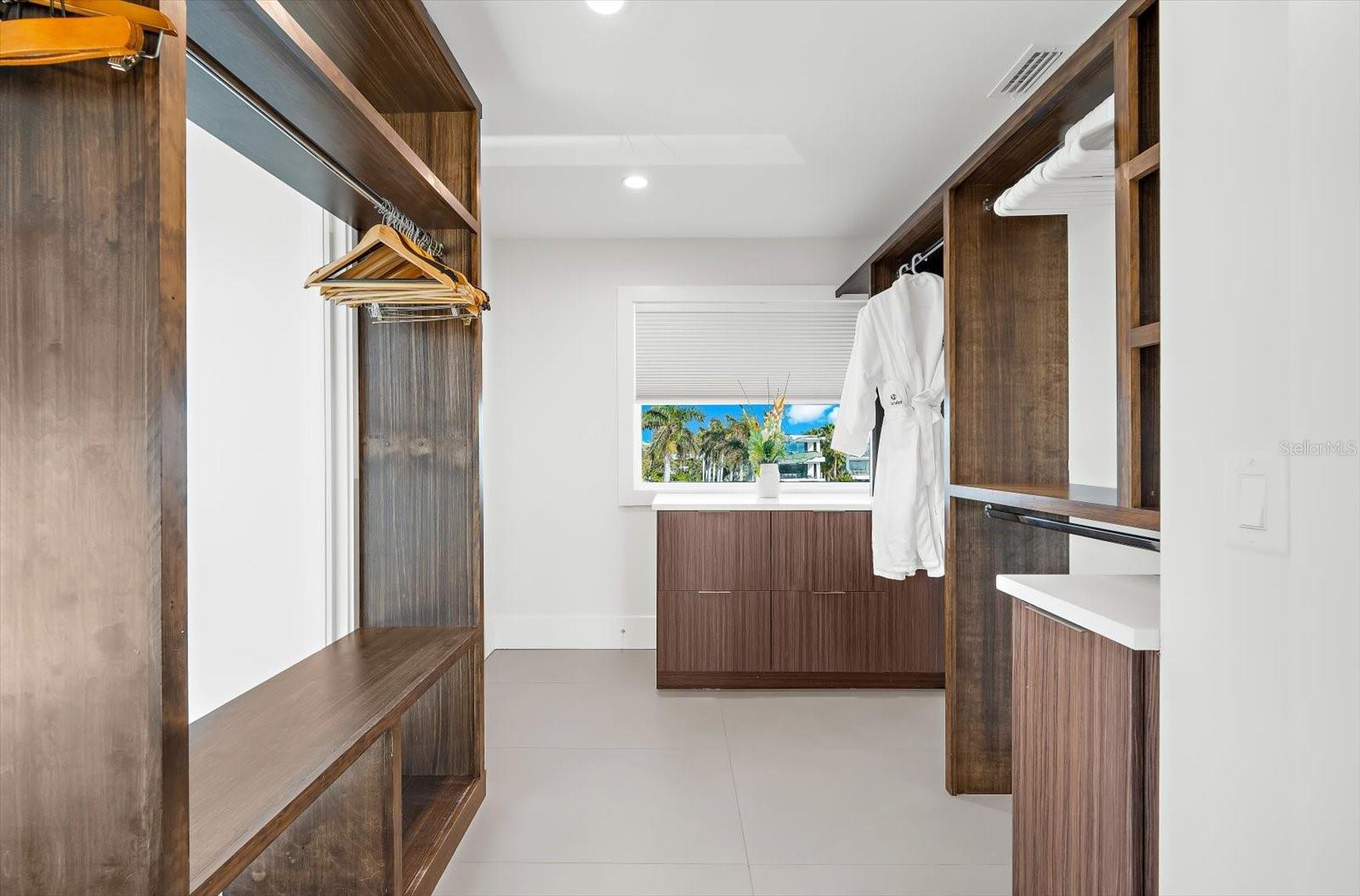 SHORE ACRES FIRST ADD - Residential