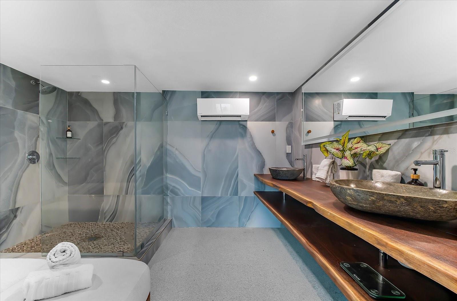 SHORE ACRES FIRST ADD - Residential