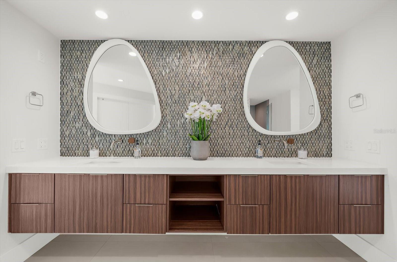 SHORE ACRES FIRST ADD - Residential