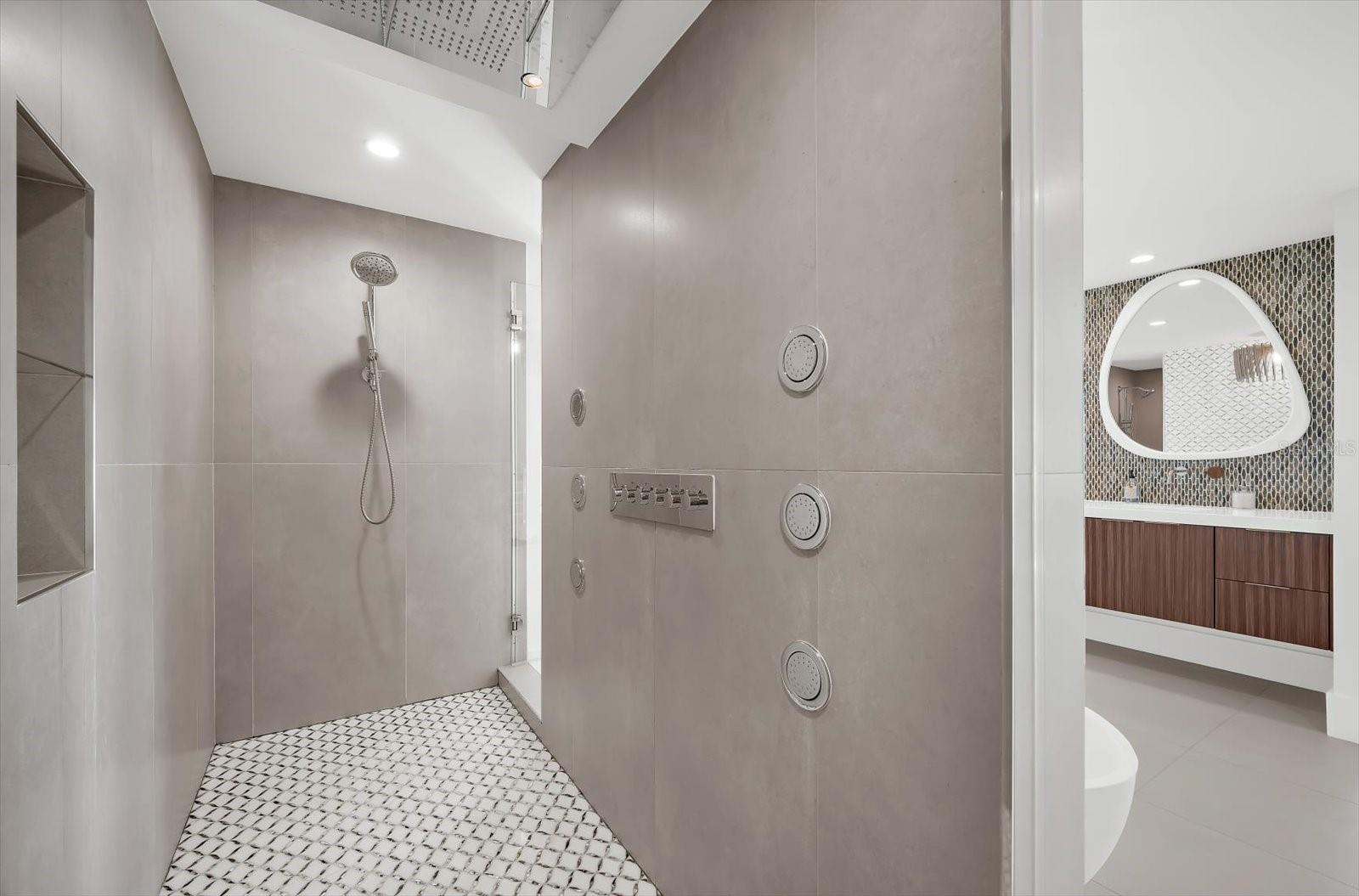 SHORE ACRES FIRST ADD - Residential