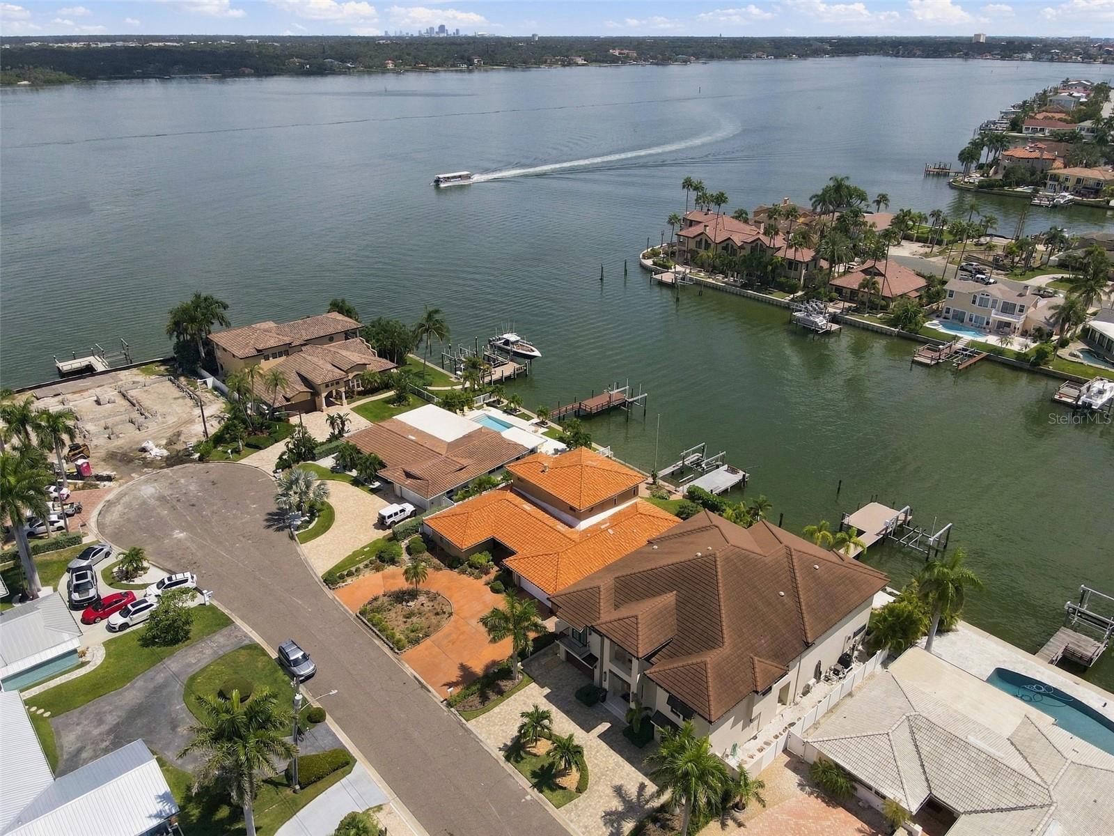 815 CAPRI BOULEVARD