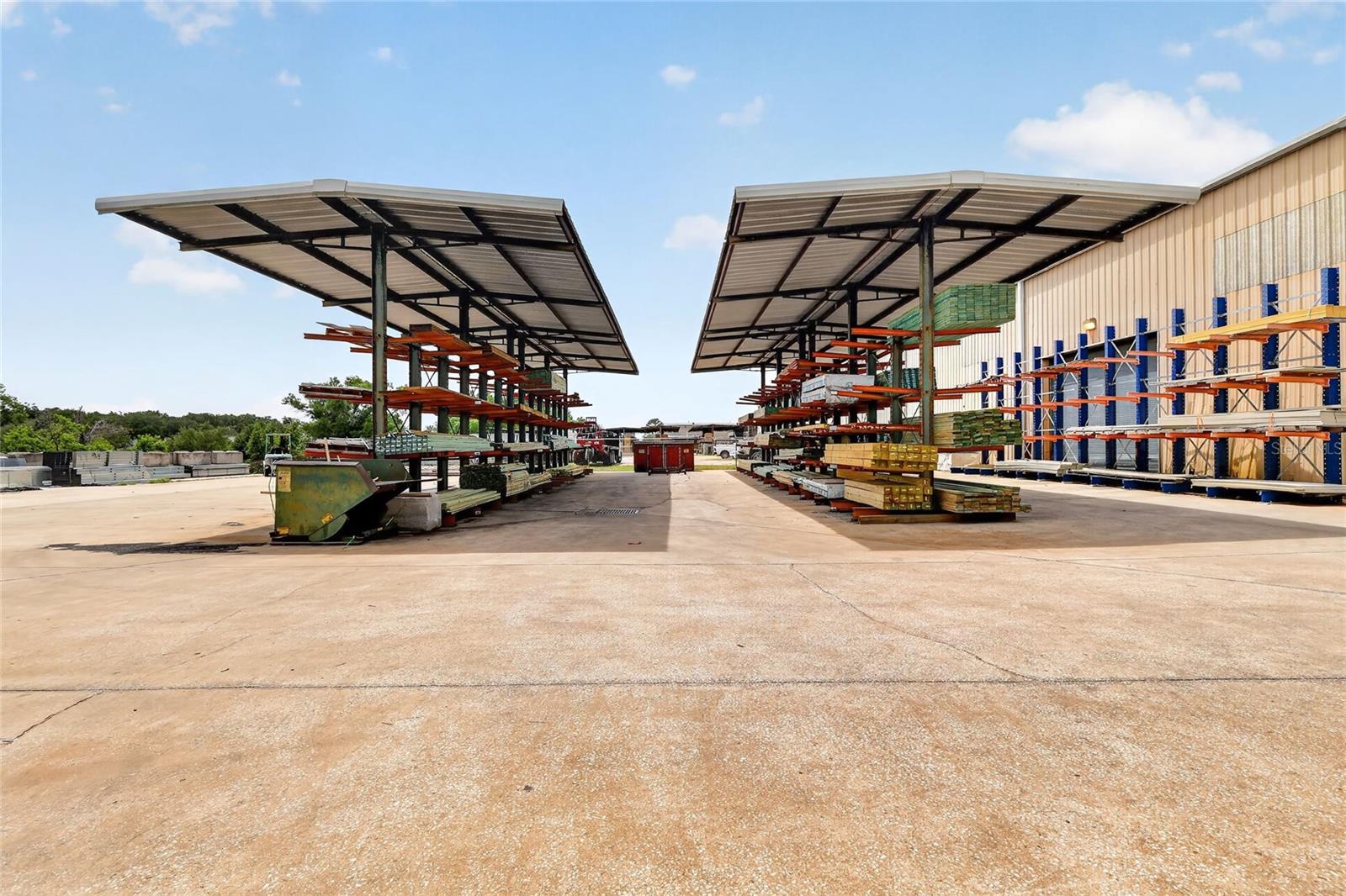 VILLAGES INDUST CENTER - Commercial Sale