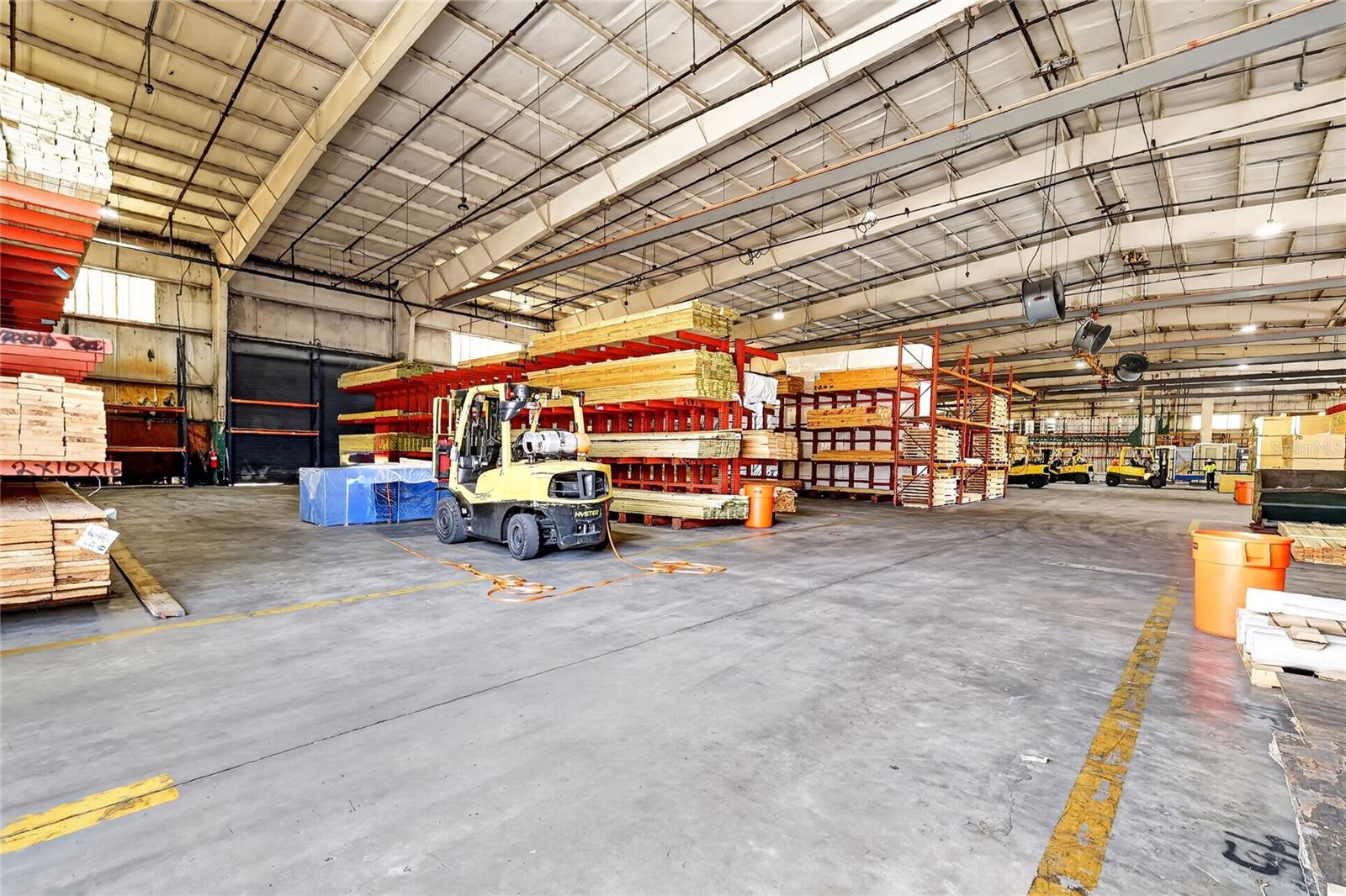 VILLAGES INDUST CENTER - Commercial Sale