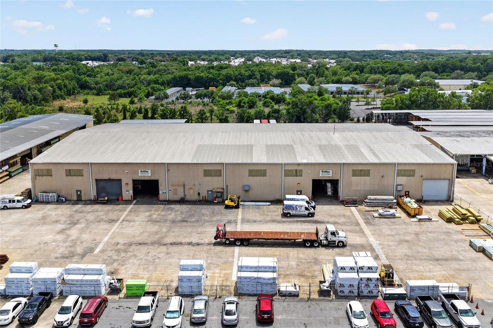 VILLAGES INDUST CENTER - Commercial Sale