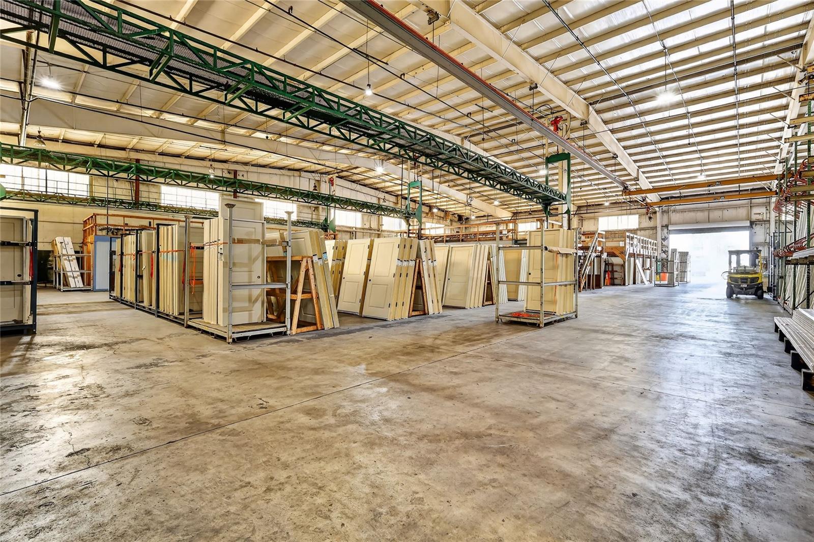 VILLAGES INDUST CENTER - Commercial Sale