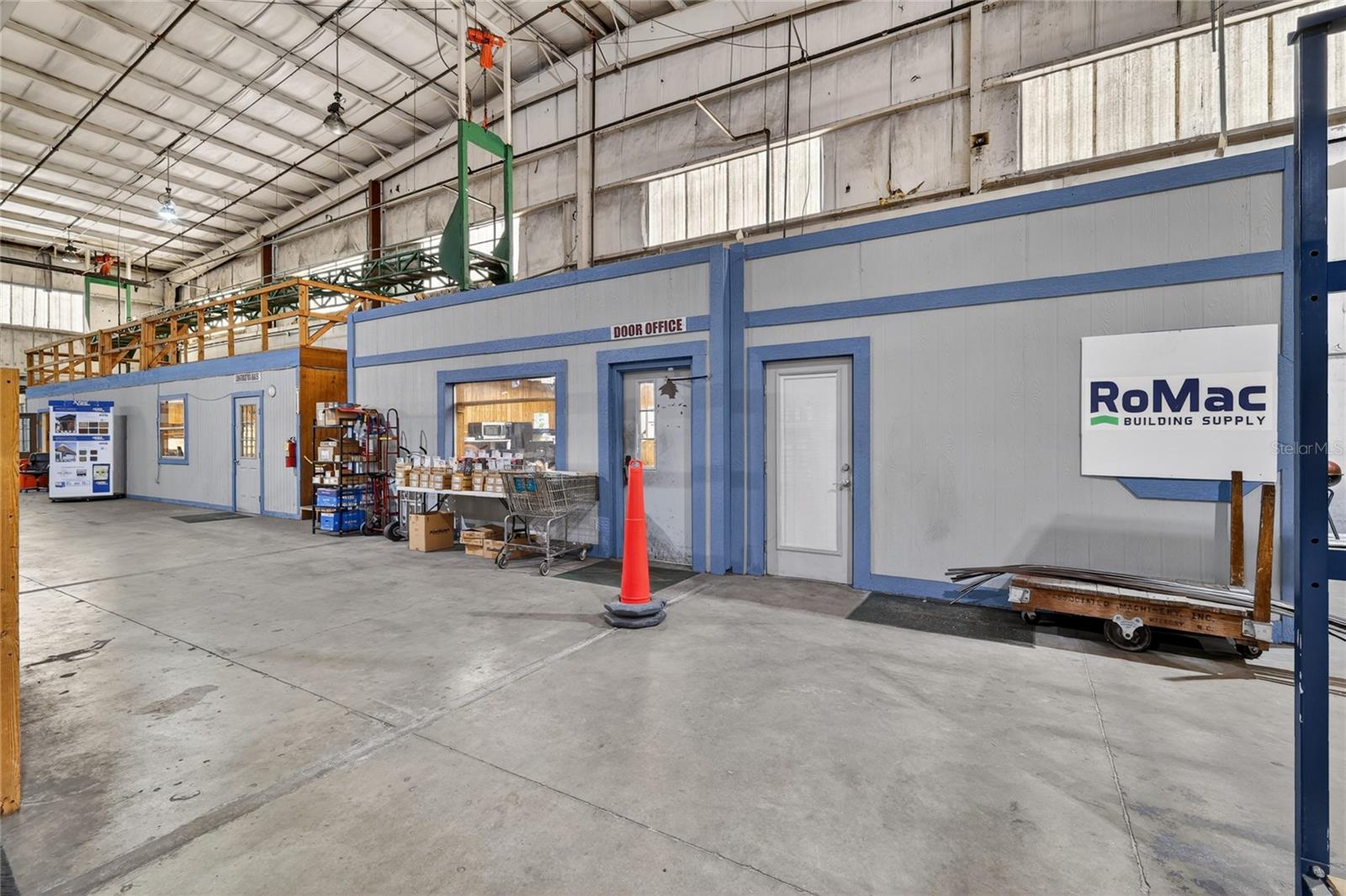 VILLAGES INDUST CENTER - Commercial Sale