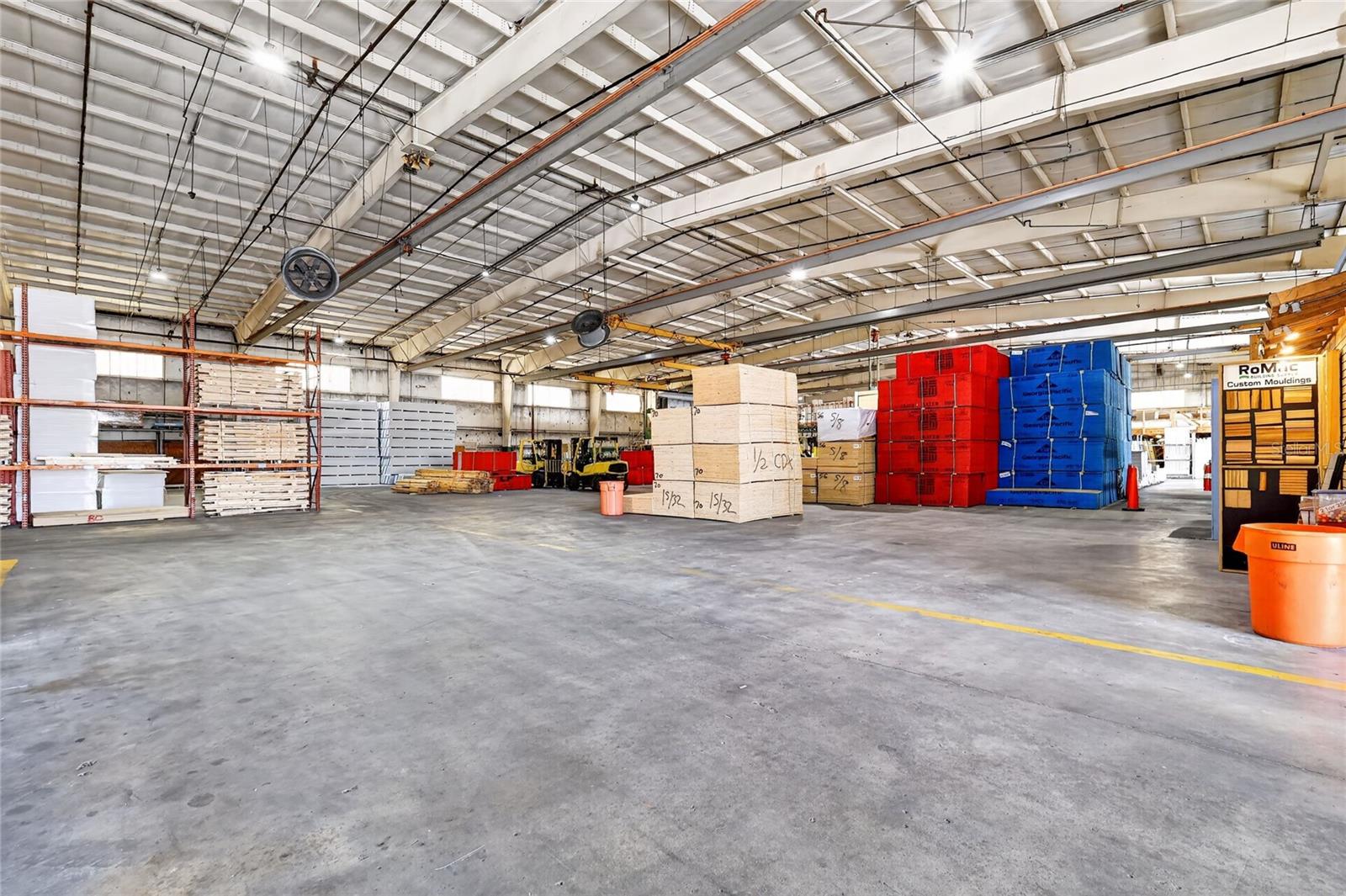 VILLAGES INDUST CENTER - Commercial Sale