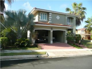 Beautiful corner house for rent or sale, only 10 minutes from the Ritz Carlton Reserve and 5 minutes from Cerró Gordo Beach . Gated community with 24 hour security . ( Grand Palm) . It’s a corner house with a good cross ventilation. 4 bedrooms, 2 1/2 baths.  2 walking closets . Double garage. . Open kitchen. Big patio . Club house with Pool . , “ Power generator . Water Cistern .