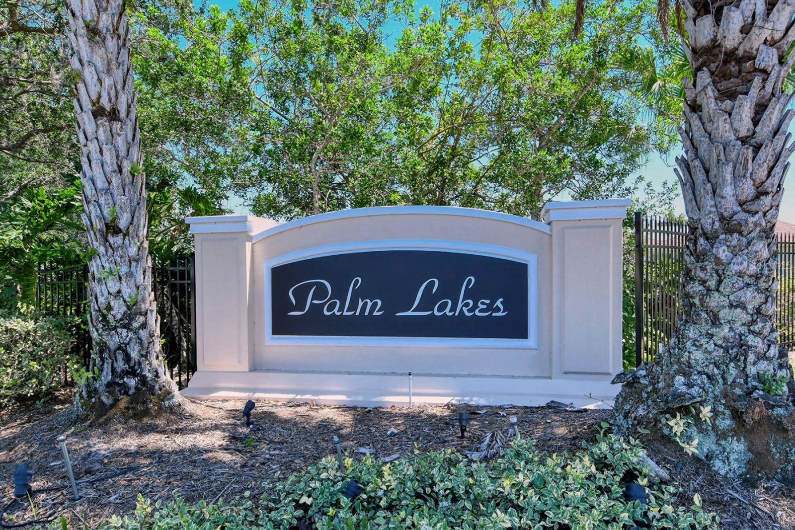 PALM LAKES - Residential