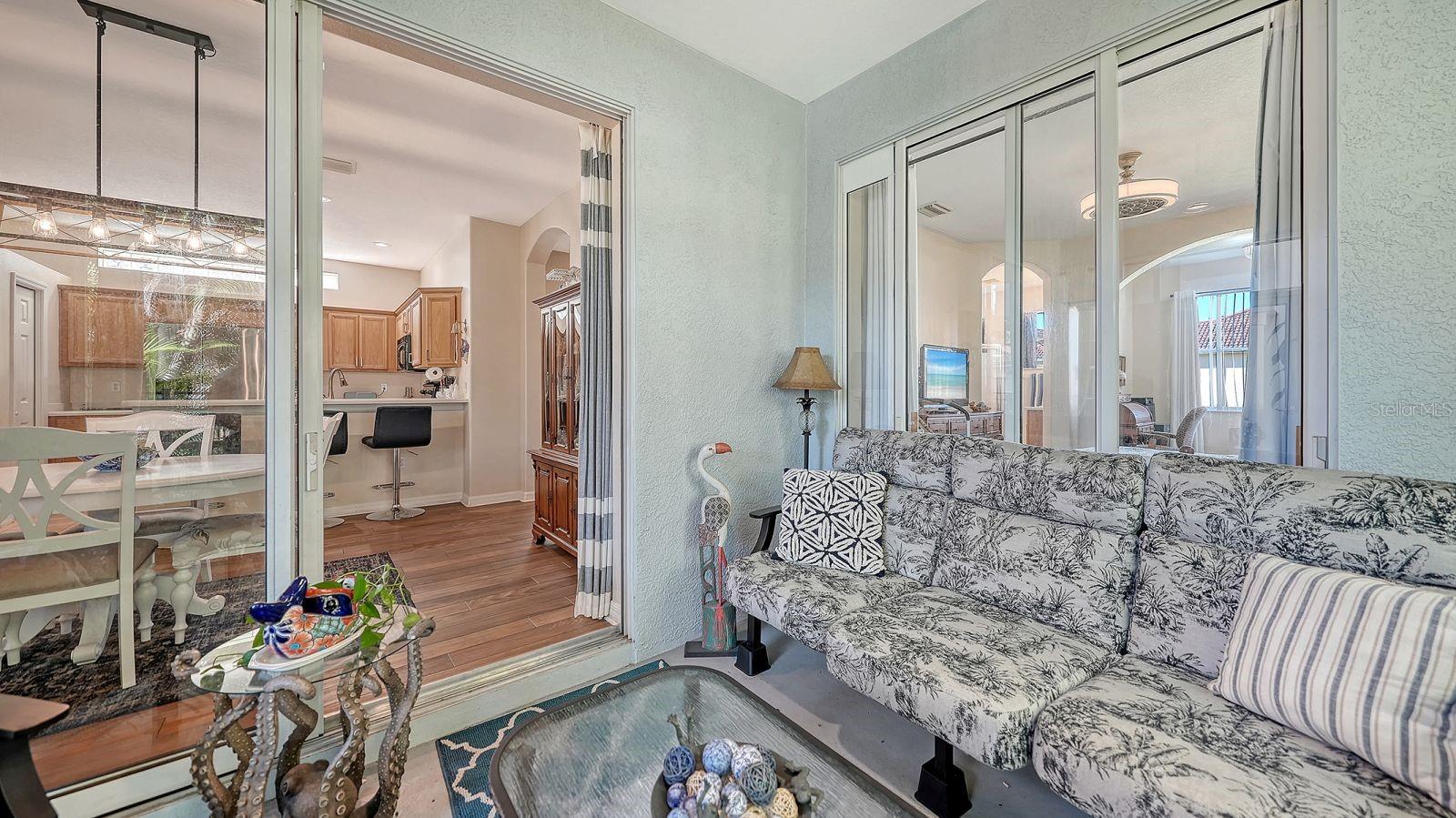 PALM LAKES - Residential