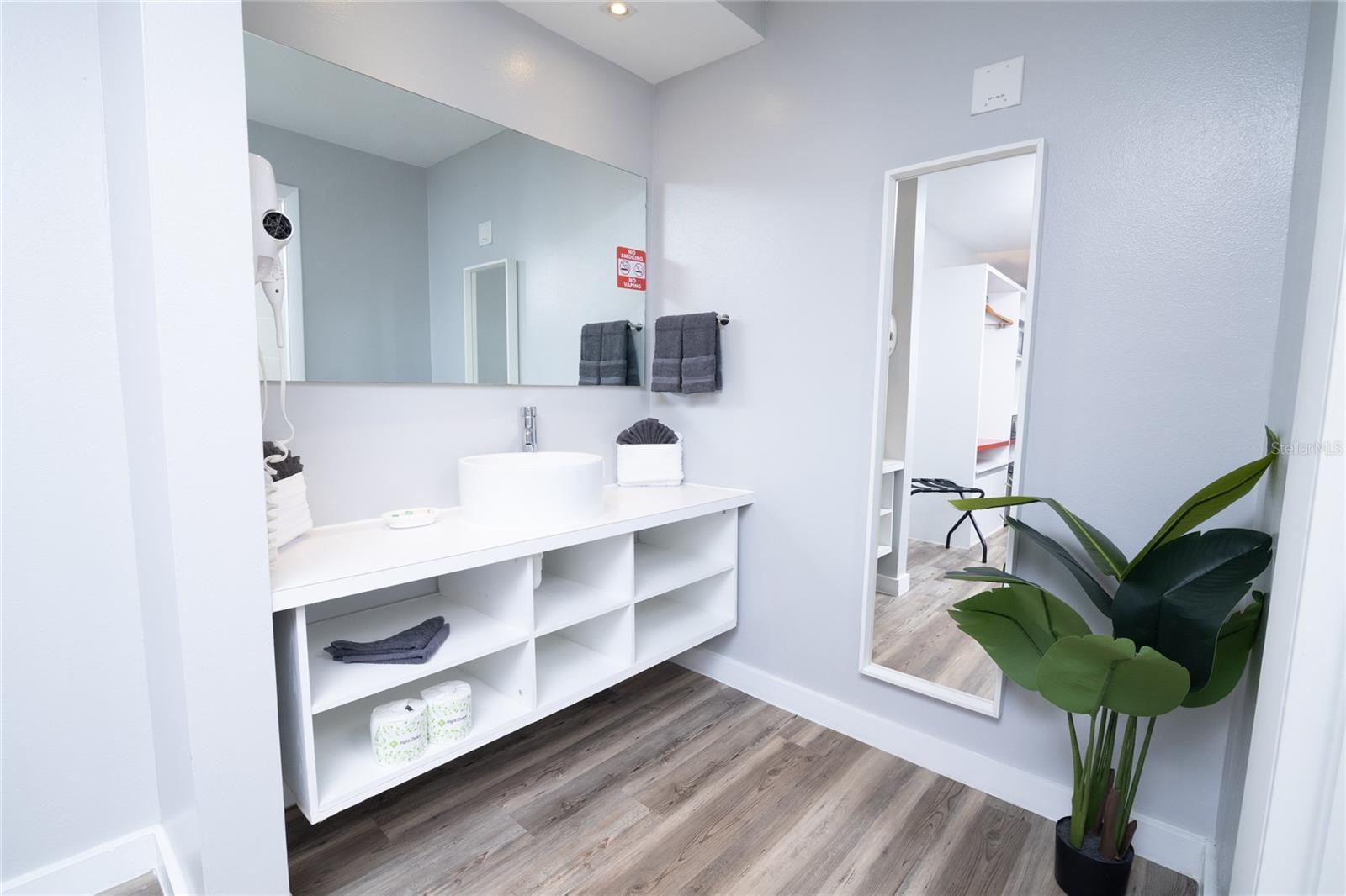 LEGACY GRAND EAST GATE CONDO - Residential