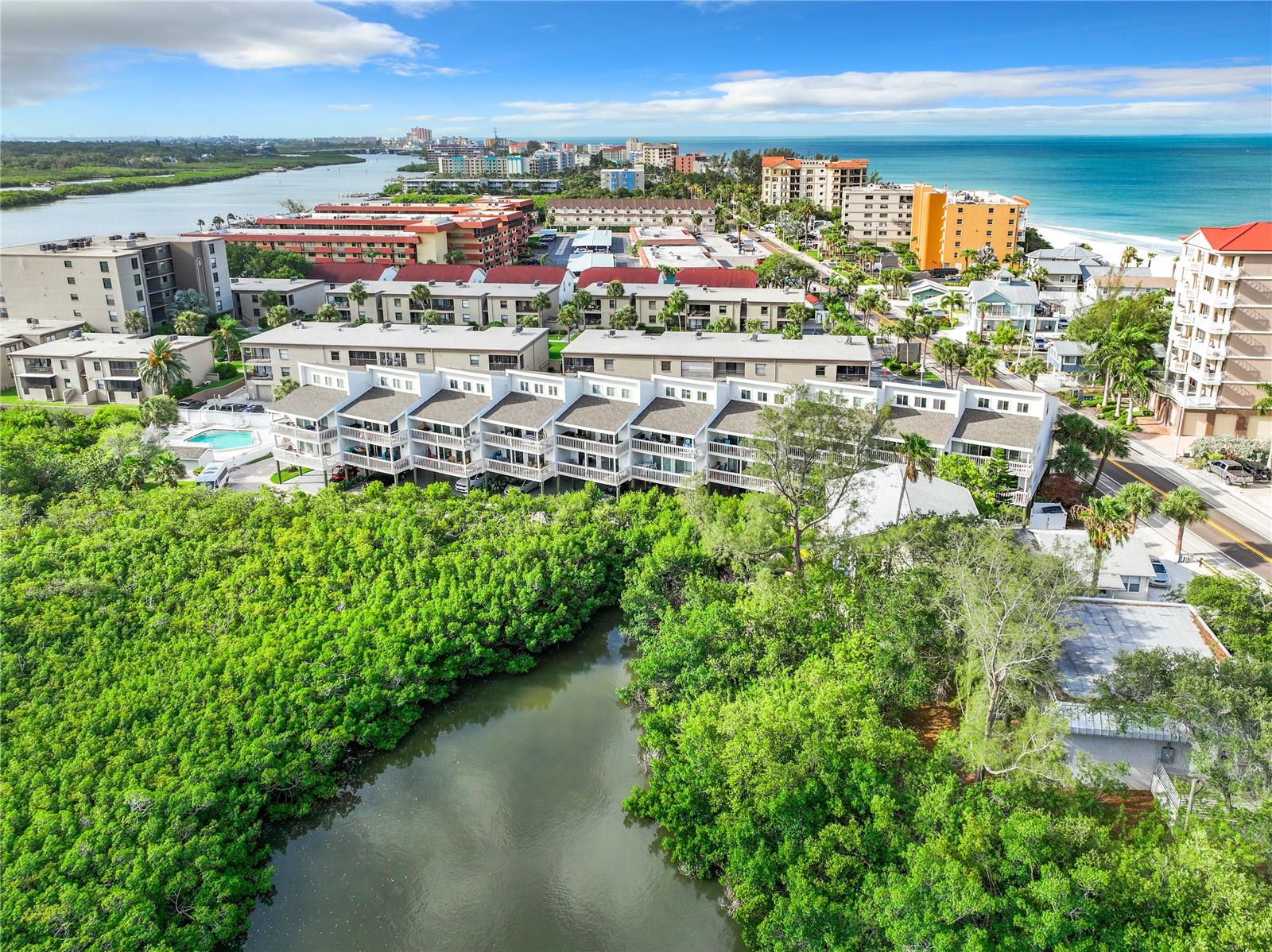 INTERCOASTAL THE CONDO - Residential