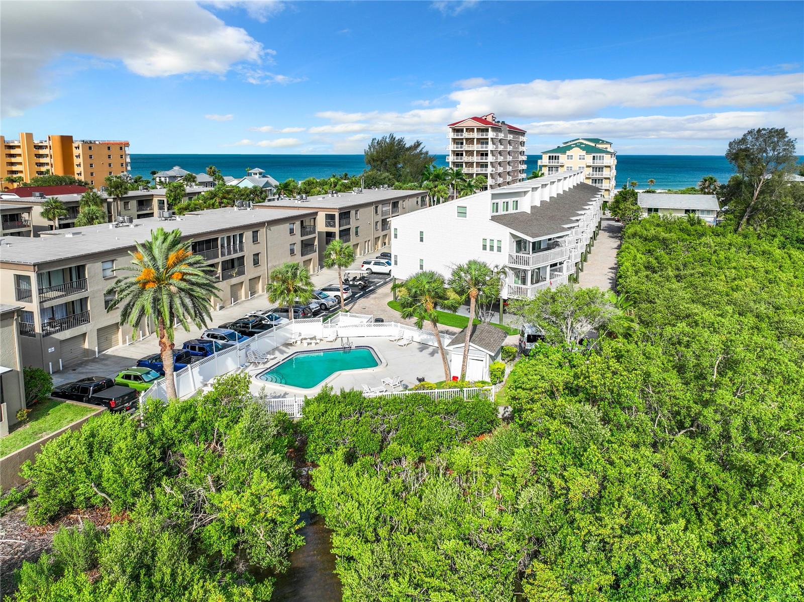 INTERCOASTAL THE CONDO - Residential