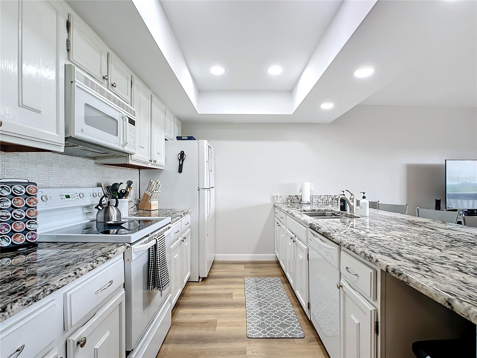 INTERCOASTAL THE CONDO - Residential