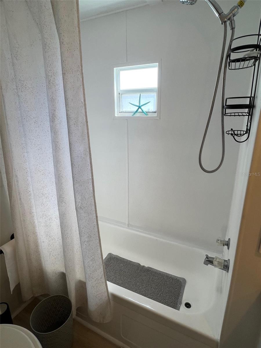 LAKE HIGHLANDER MOBILE HOME PARK UNREC - Residential