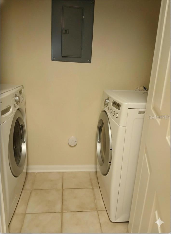 RESIDENCE AT RENAISSANCE - Residential Lease