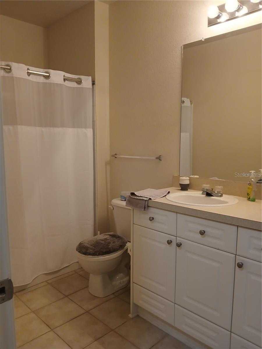 RESIDENCE AT RENAISSANCE - Residential Lease