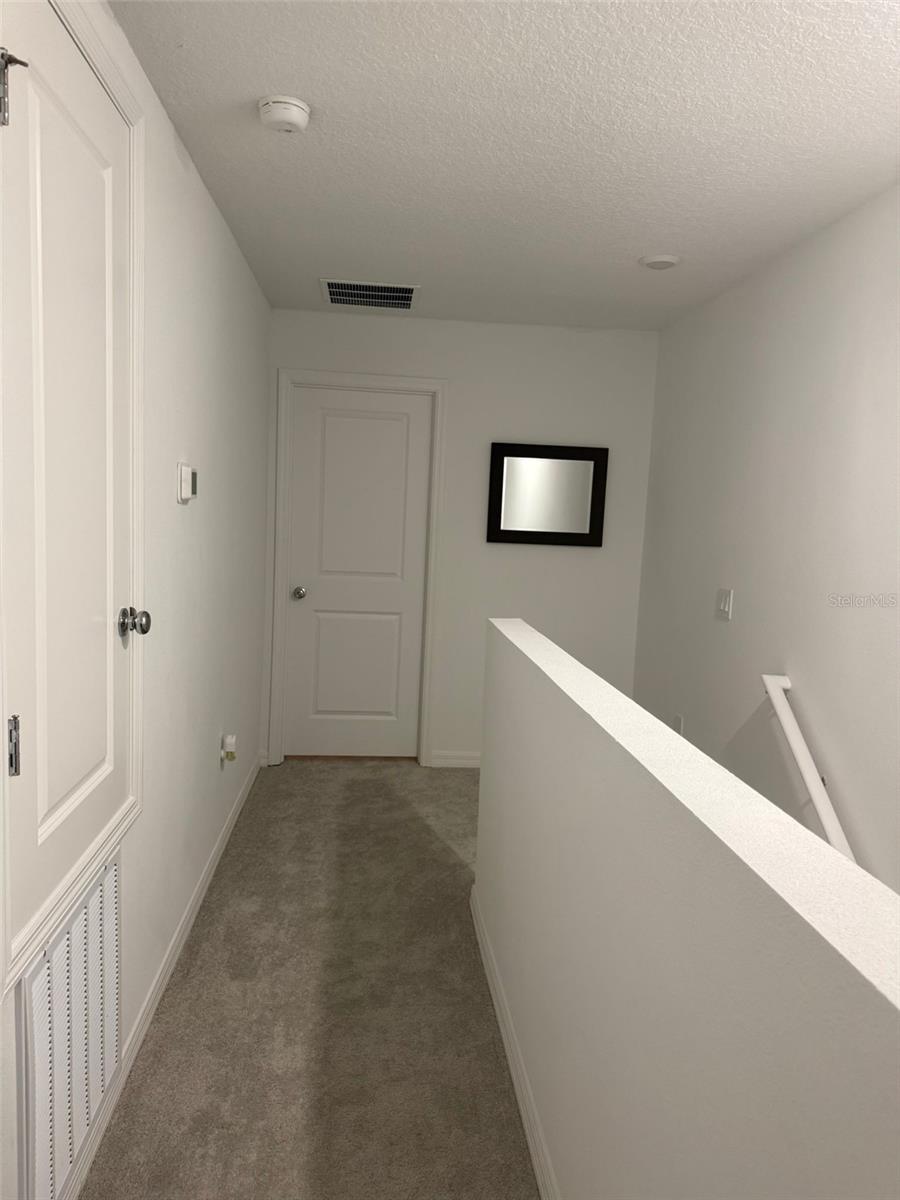 THE TOWNHOMES AT WESTVIEW - Residential Lease