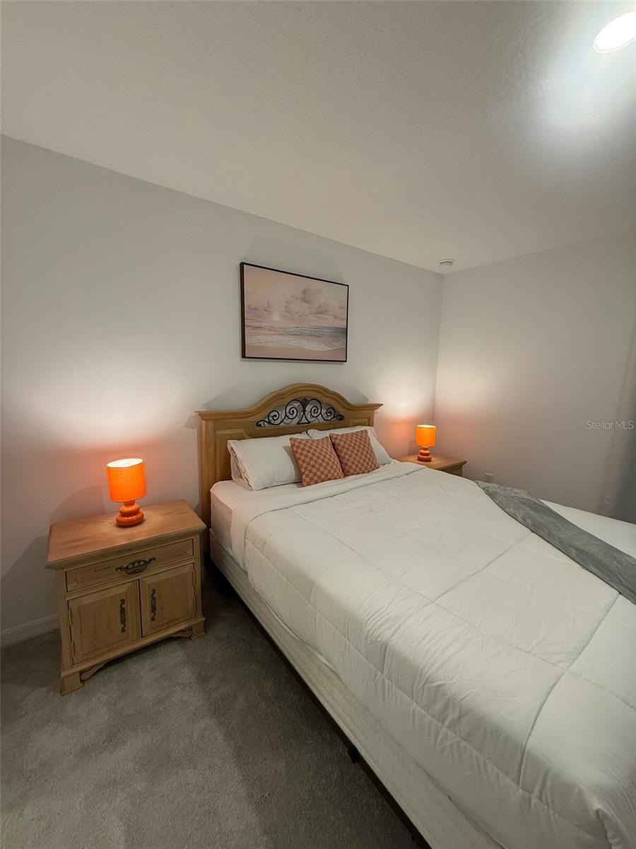 THE TOWNHOMES AT WESTVIEW - Residential Lease