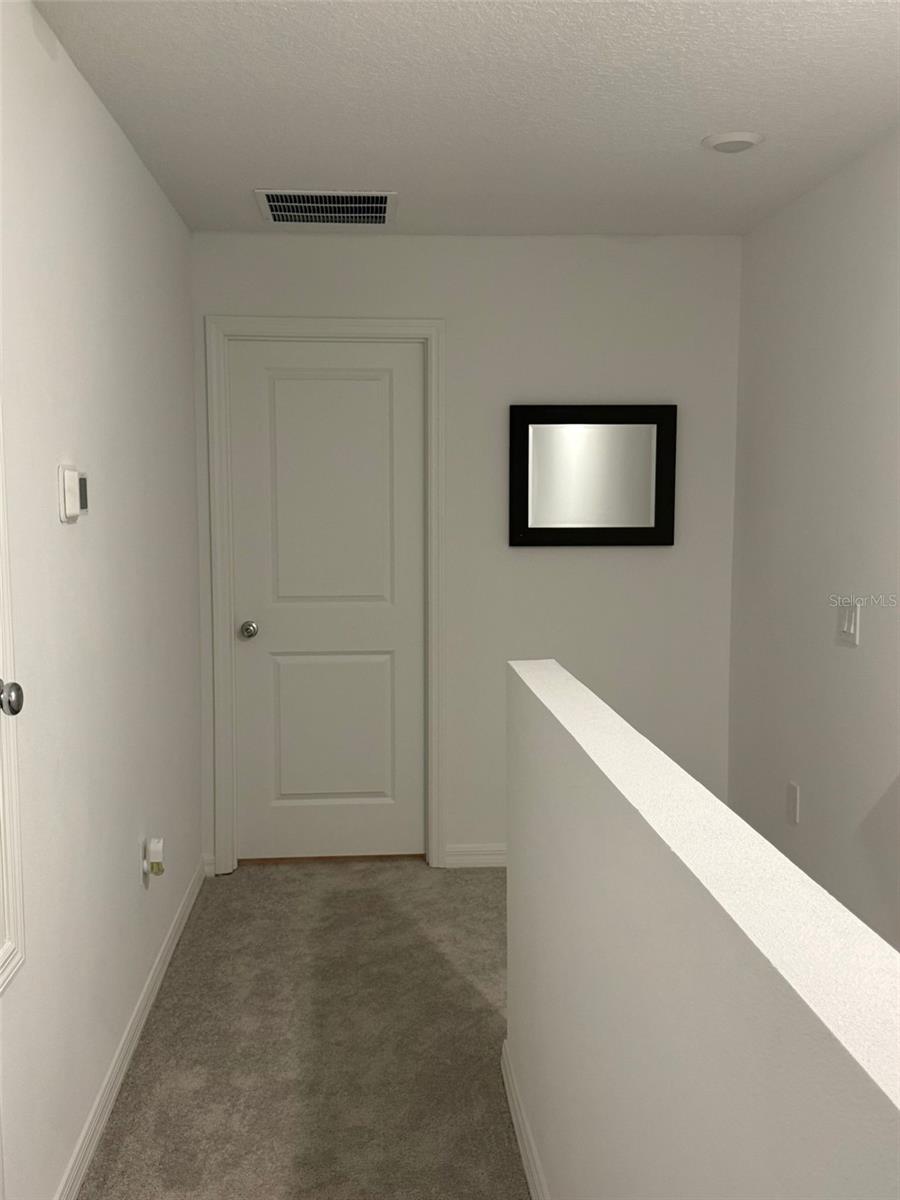 THE TOWNHOMES AT WESTVIEW - Residential Lease