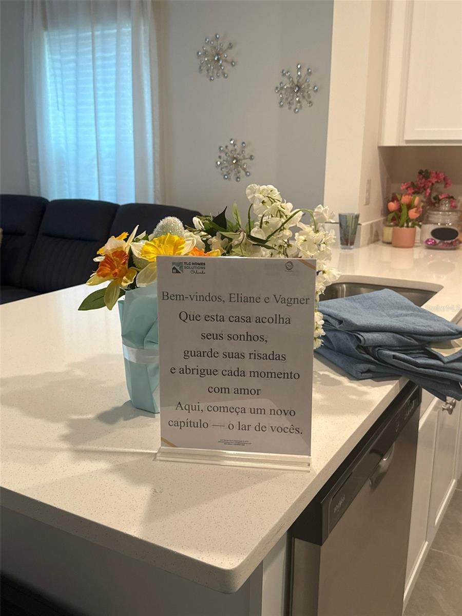 THE TOWNHOMES AT WESTVIEW - Residential Lease