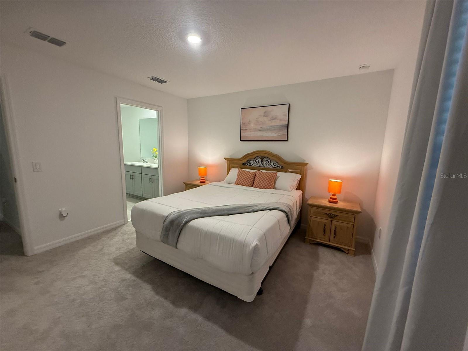 THE TOWNHOMES AT WESTVIEW - Residential Lease