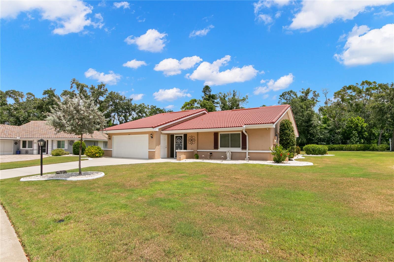 2005 BERRY ROBERTS DRIVE