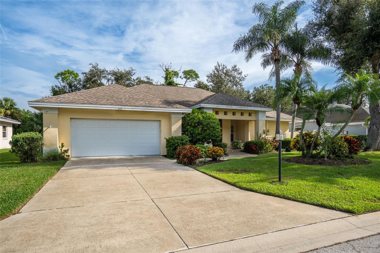 BAY OAKS ESTATES - Residential Lease