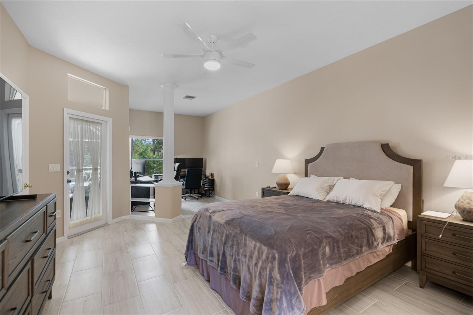 BAY OAKS ESTATES - Residential Lease