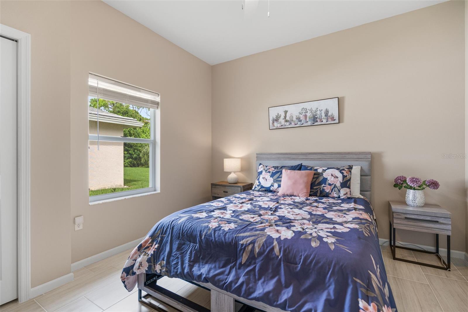 BAY OAKS ESTATES - Residential Lease