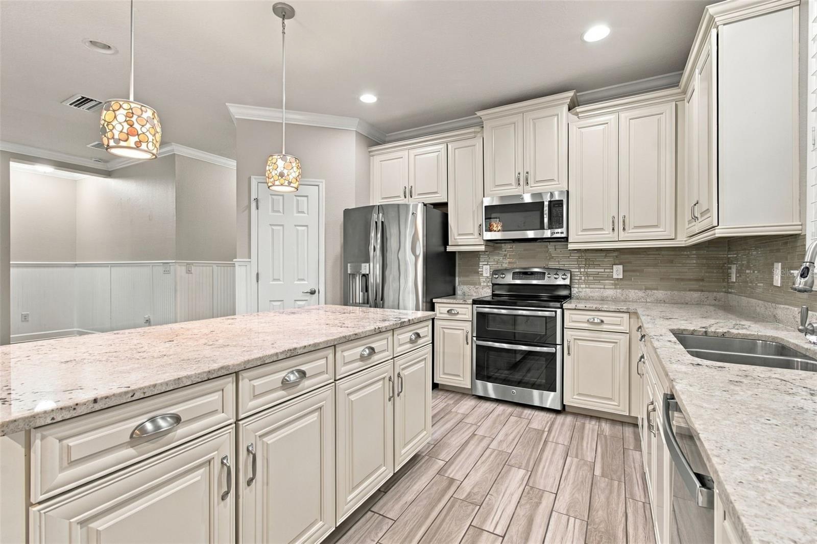 8021 WHITETAIL DEER WAY