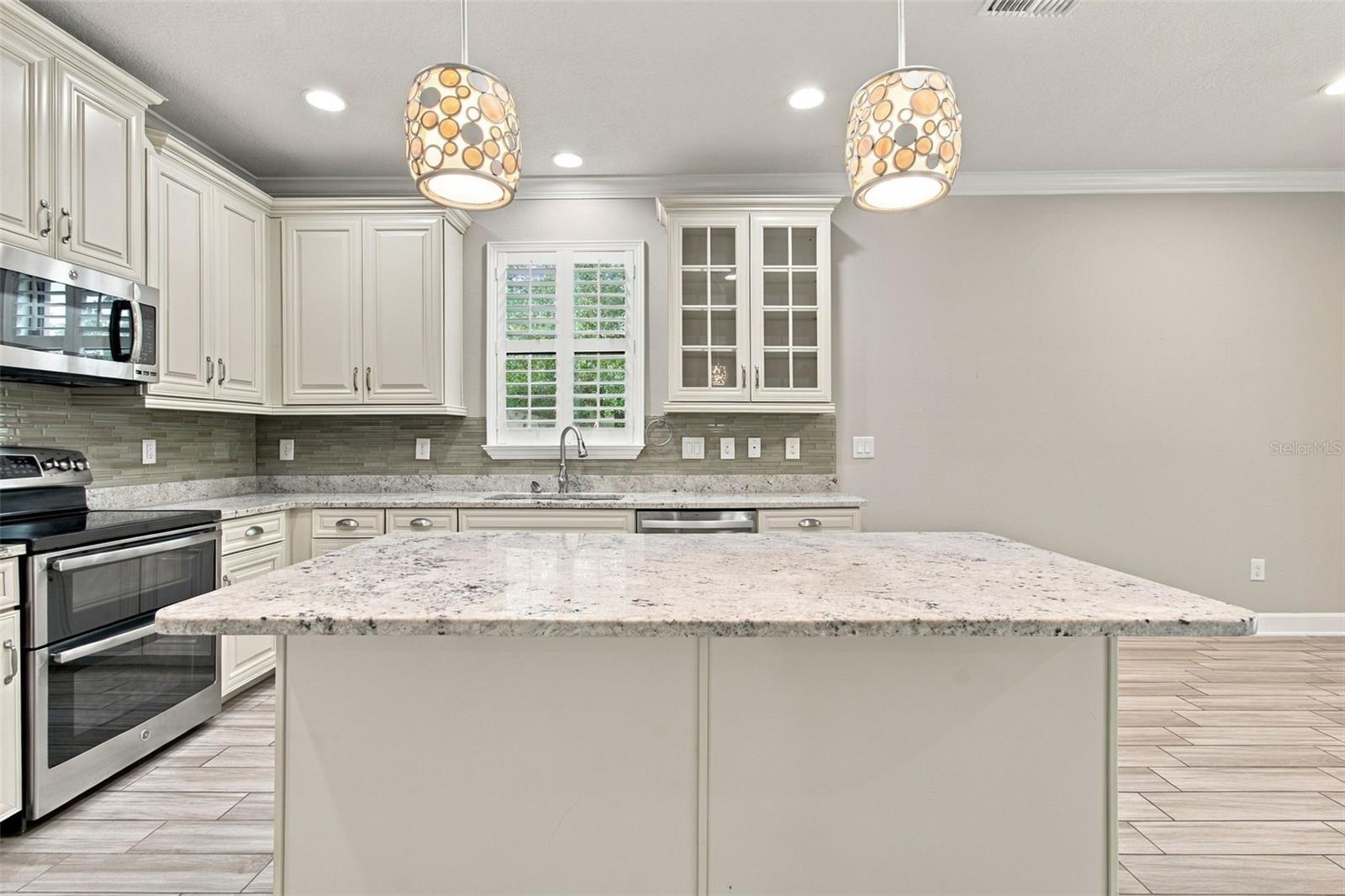 8021 WHITETAIL DEER WAY
