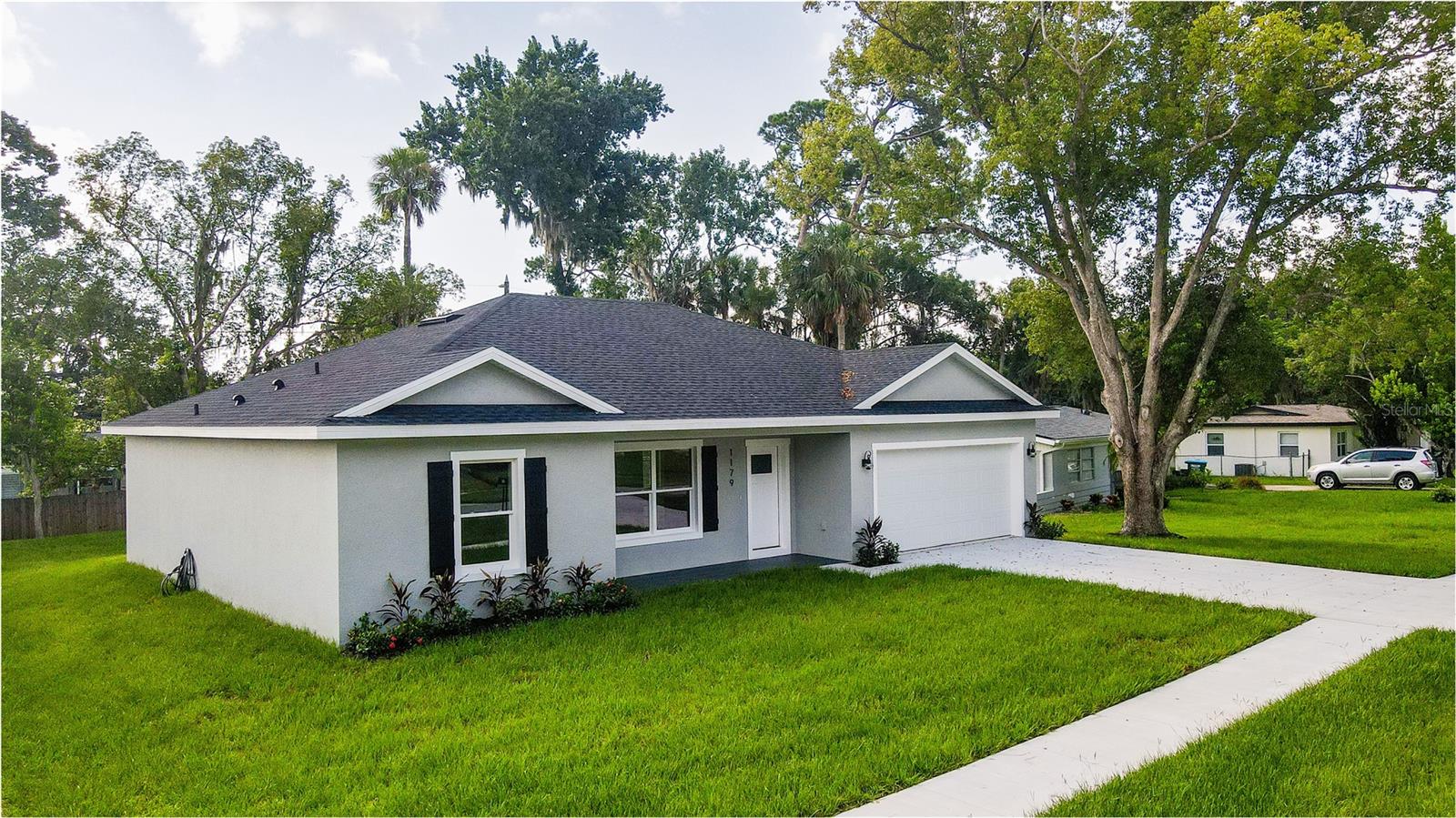 NO HOA! THIS AMAZING HOUSE IS THE PERFECT PLACE TO CALL HOME. IT IS COMPLETED AND READY FOR OCCUPANCY. ITS SPACIOUS OPEN FLOOR PLAN HAS 3 LARGE BEDROOMS. IT IS PERFECT FOR ANY FAMILY. THE KITCHEN IS A CHEF'S DELIGHT FEATURING 42" UPPER CABINETS WITH SOFT CLOSE DOORS AND DRAWERS, CROWN MOLDING AND GRANITE COUNTER TOPS, STAINLESS STEEL REFRIGERATOR, SMOOTH COOKTOP RANGE, GARBAGE DISPOSAL, DISHWASHER AND MICROWAVE. MASTER BEDROOM HAS A PRIVATE BATHROOM WITH HIS AND HER SINKS. THE BATHROOMS HAVE DESIGNER TILE SURROUNDS IN THE SHOWER AND THE TUB AREAS. THE BATHROOM FLOORS ARE TILE. THE REST OF THE HOME IS EASY TO CARE FOR BEAUTIFUL LUXURY WOOD GRAIN VINYL PLANK FLOORING. THERE ARE DESIGNER CEILING FANS IN ALL THE BEDROOMS AND THE LIVING ROOM. DON'T MISS THIS OPPORTUNITY TO LIVE IN 1,594 SQUARE FEET OF COMFORT LUXURY.