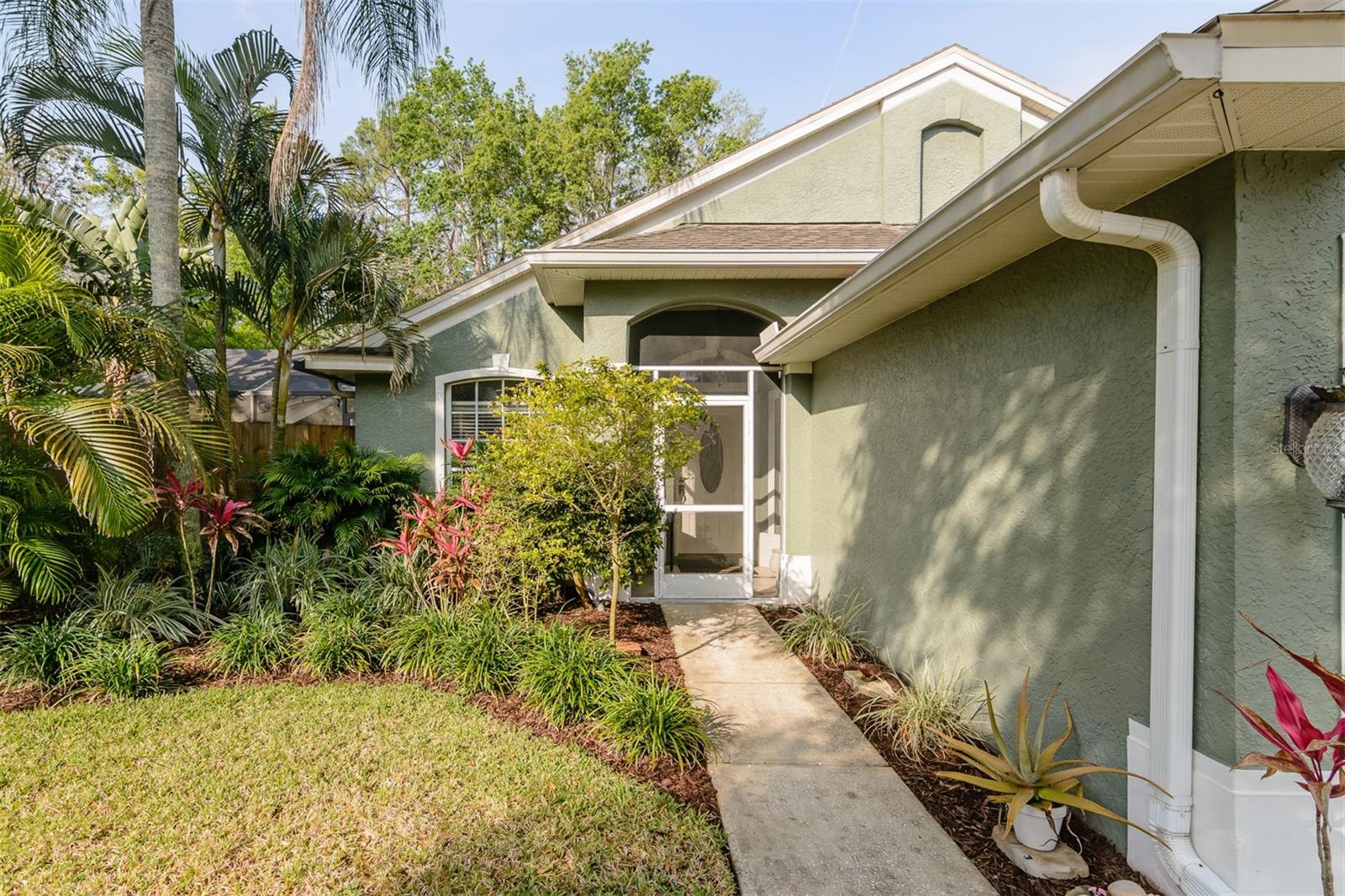 5619 ESSEX COURT