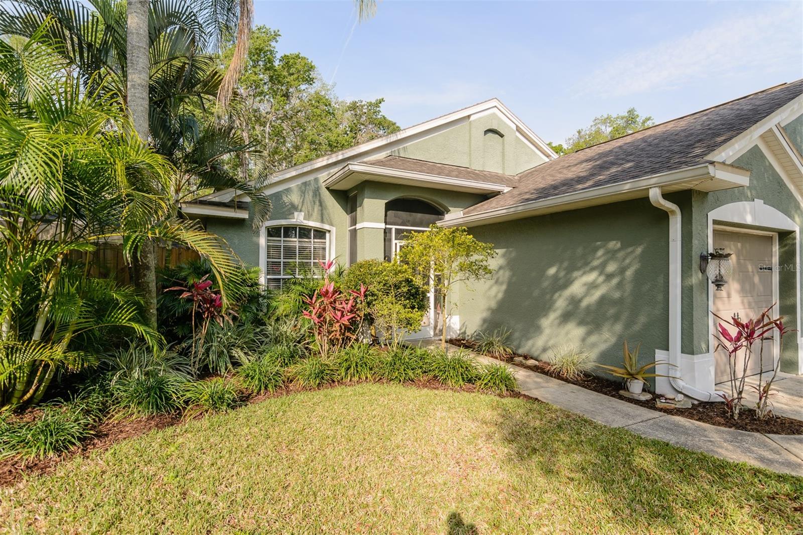 5619 ESSEX COURT
