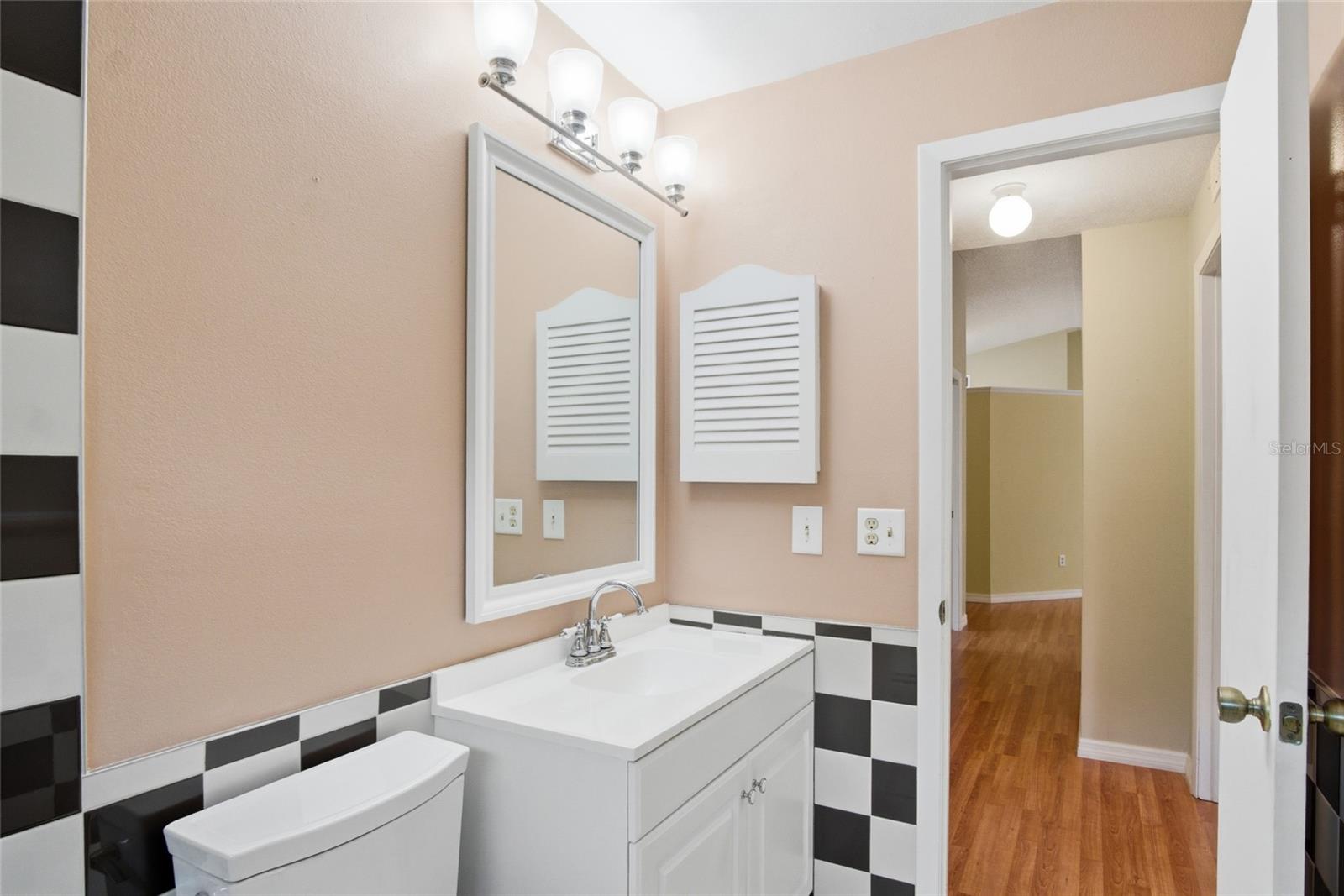 DELTON LAKES UN 04 - Residential