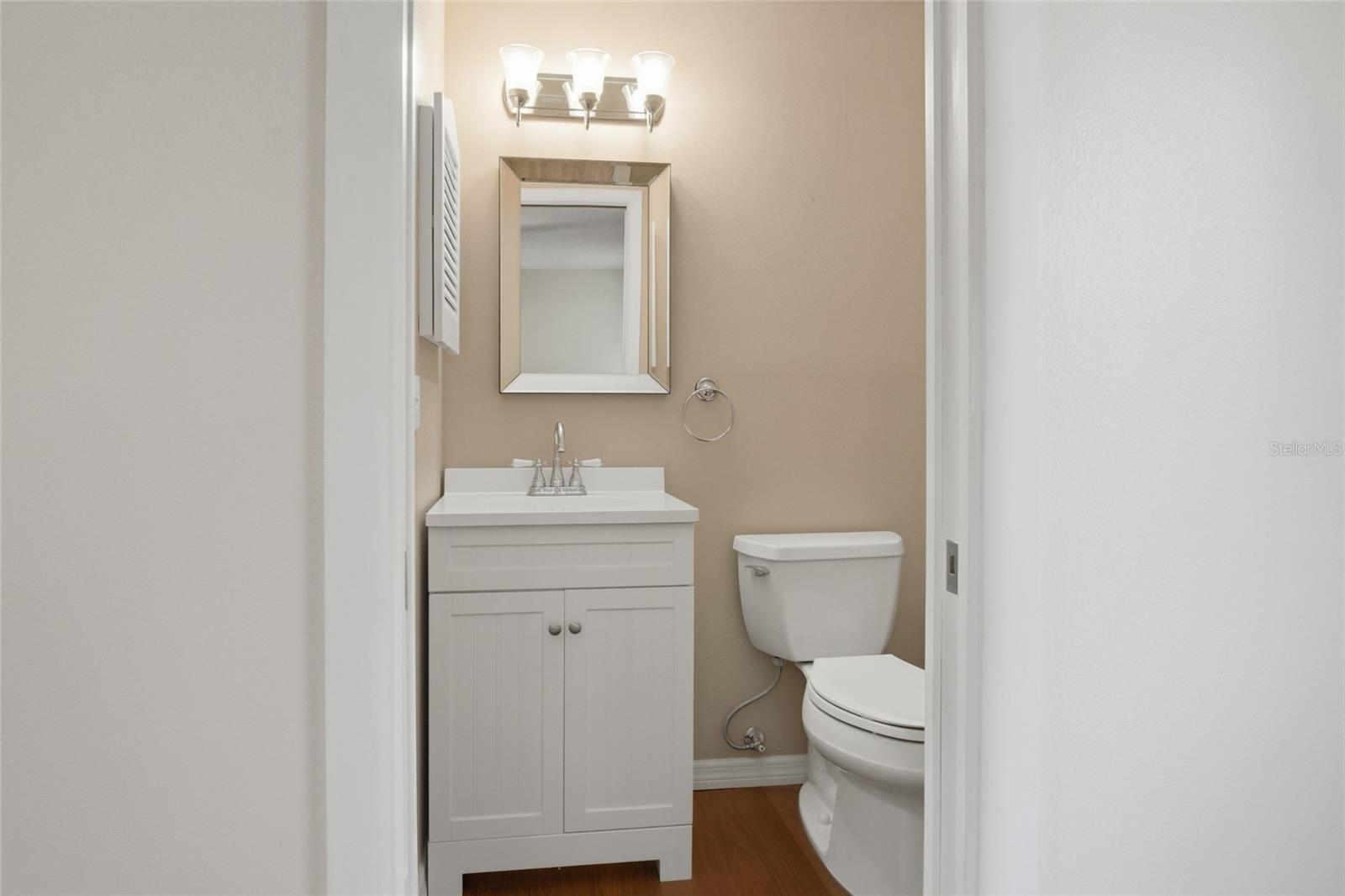 DELTON LAKES UN 04 - Residential