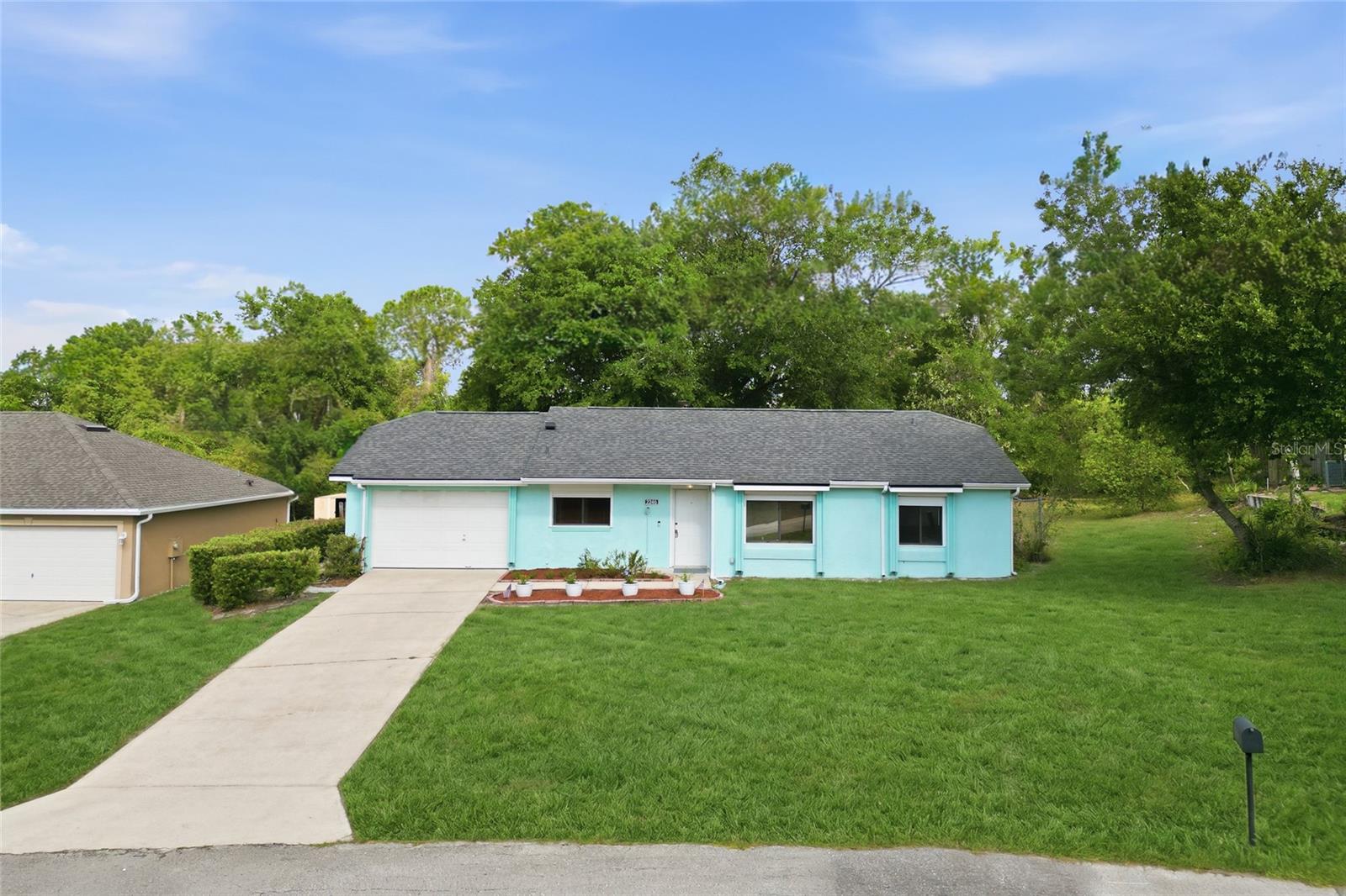 DELTON LAKES UN 04 - Residential