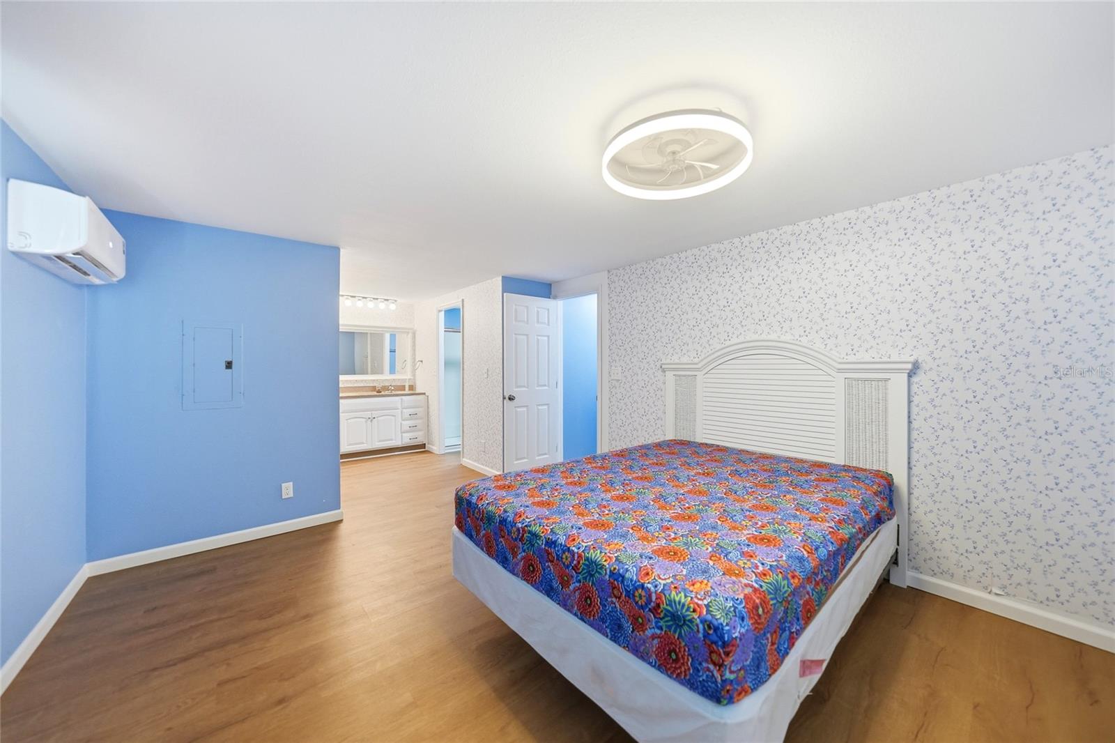 EAGLE POINT MHP - Residential